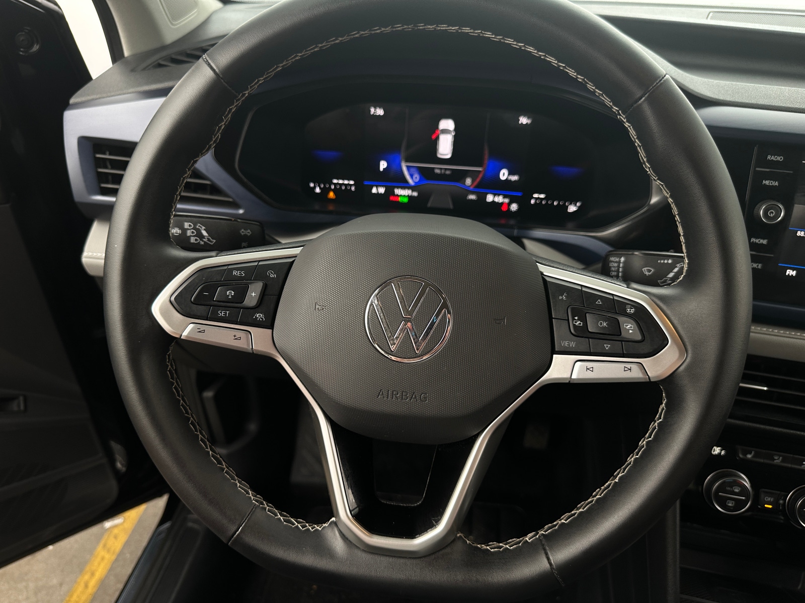 Thumbnail: 2024 Volkswagen Taos - 4