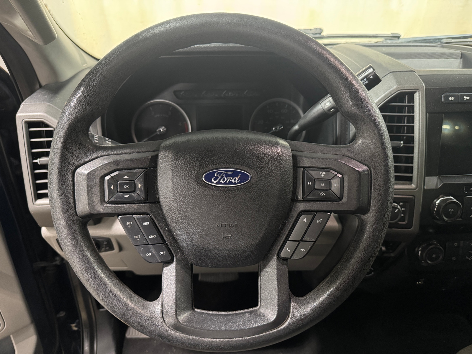 Thumbnail: 2020 Ford Econoline - 5