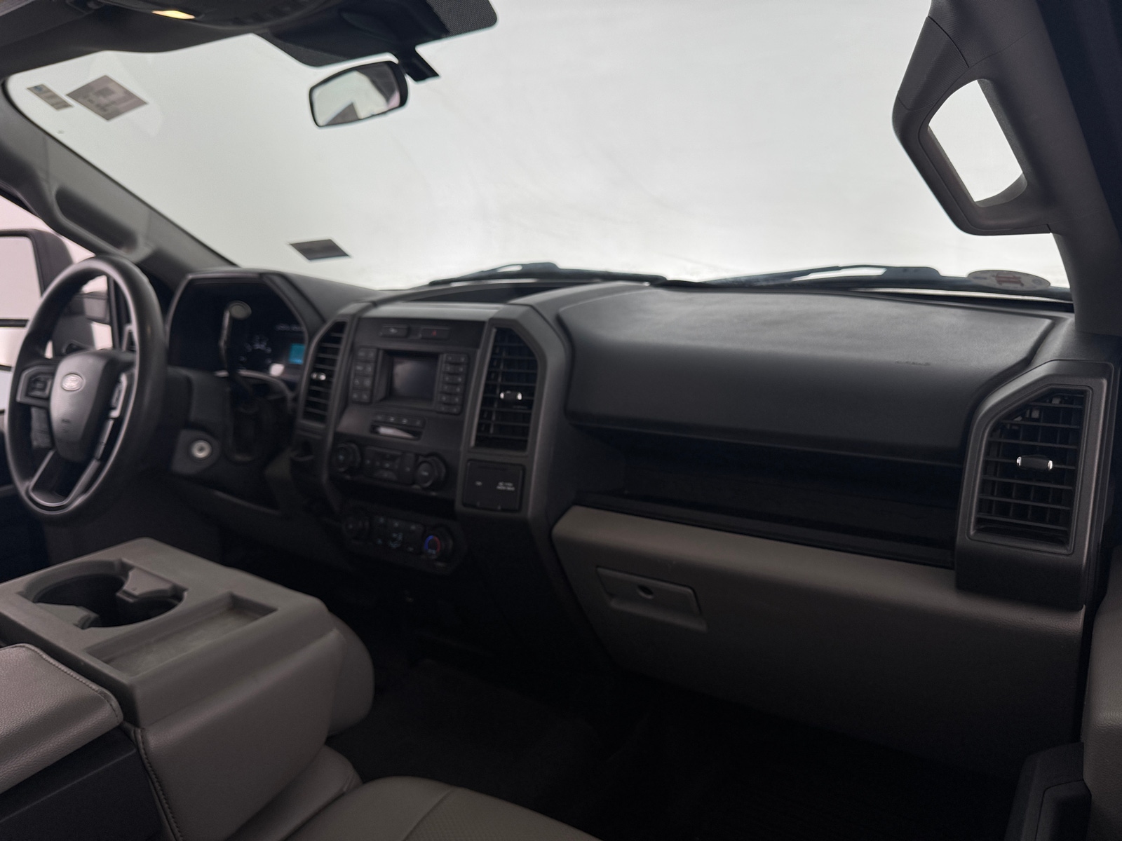 Thumbnail: 2022 Ford Econoline - 3