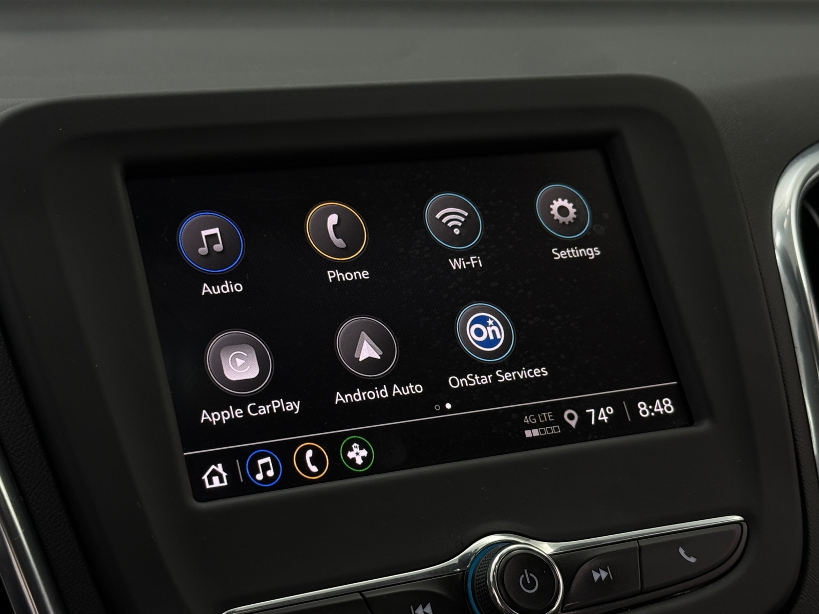 Thumbnail: 2022 Chevrolet Equinox - 4