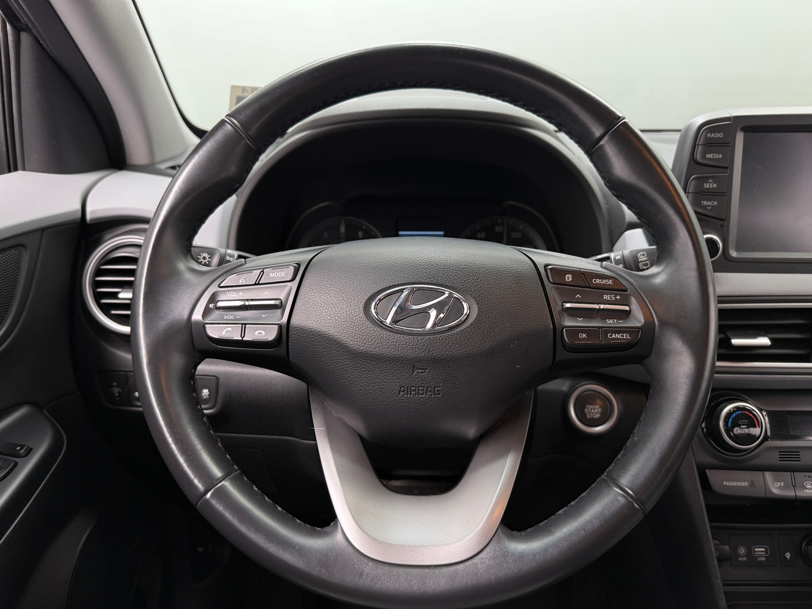Thumbnail: 2019 Hyundai Kona - 4