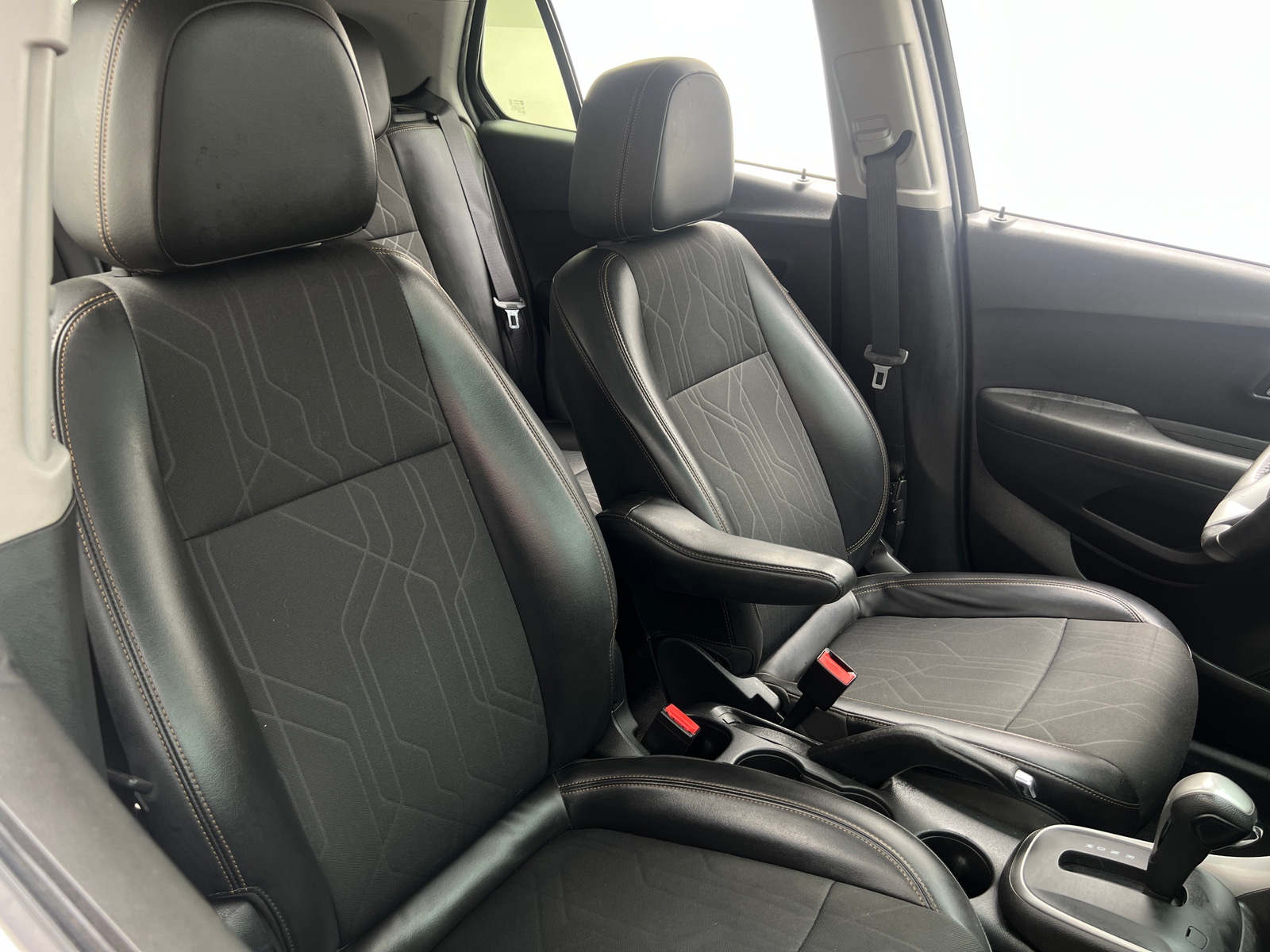 Thumbnail: 2018 Chevrolet Trax - 2