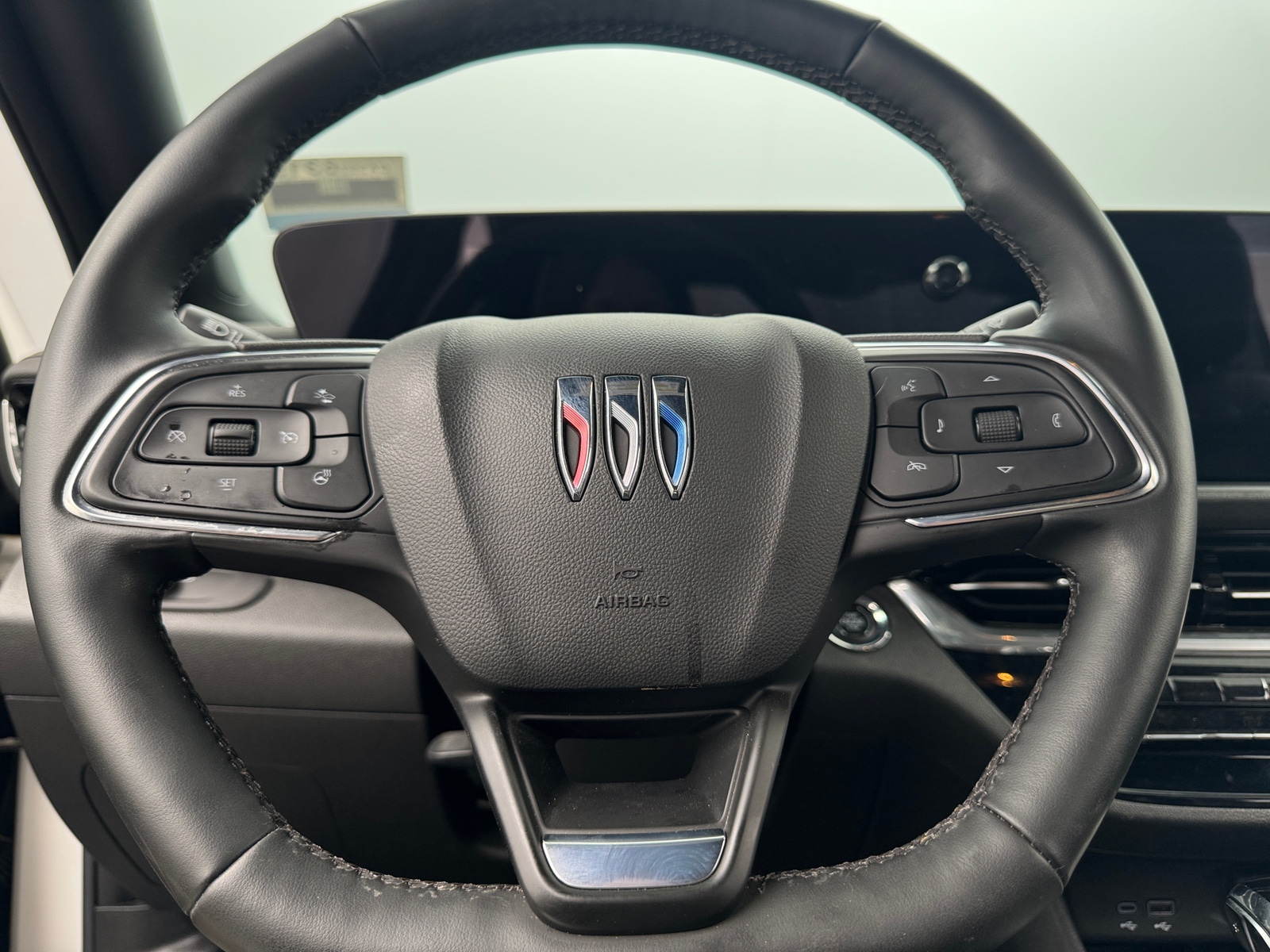Thumbnail: 2024 Buick Envista - 4