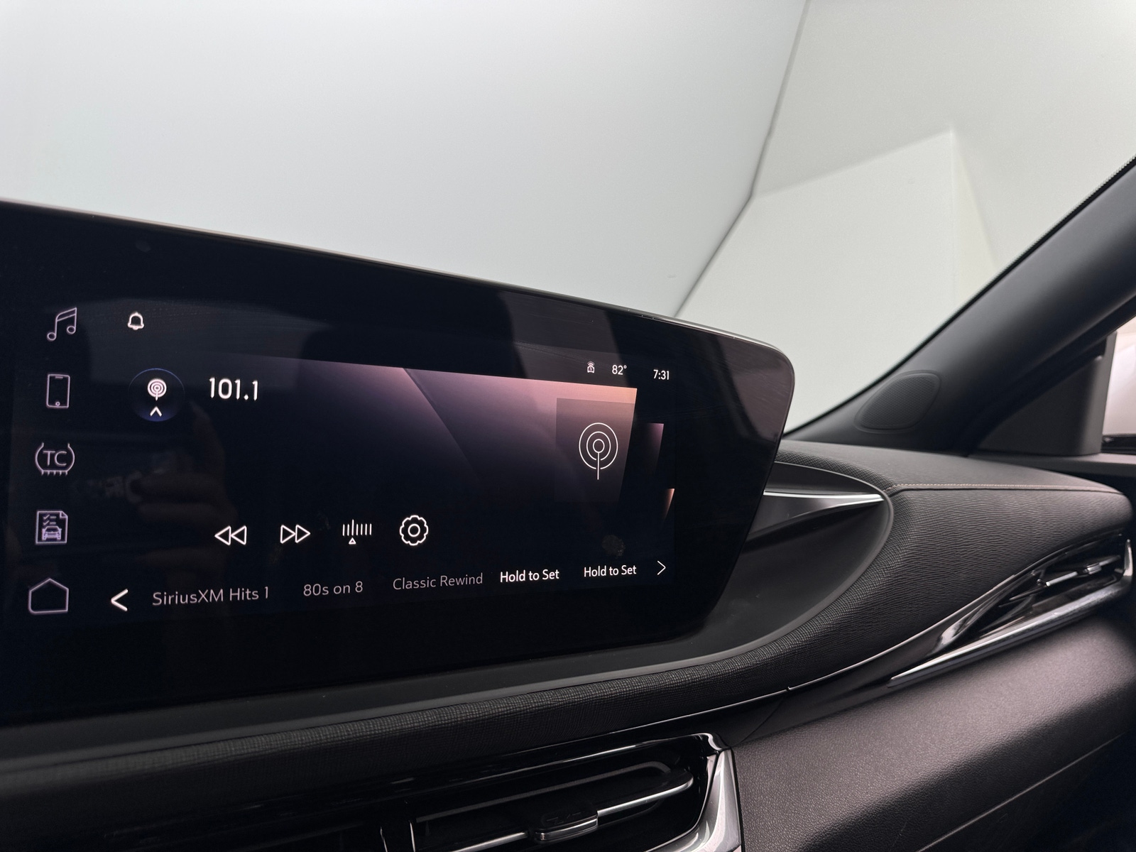 Thumbnail: 2024 Buick Envista - 3