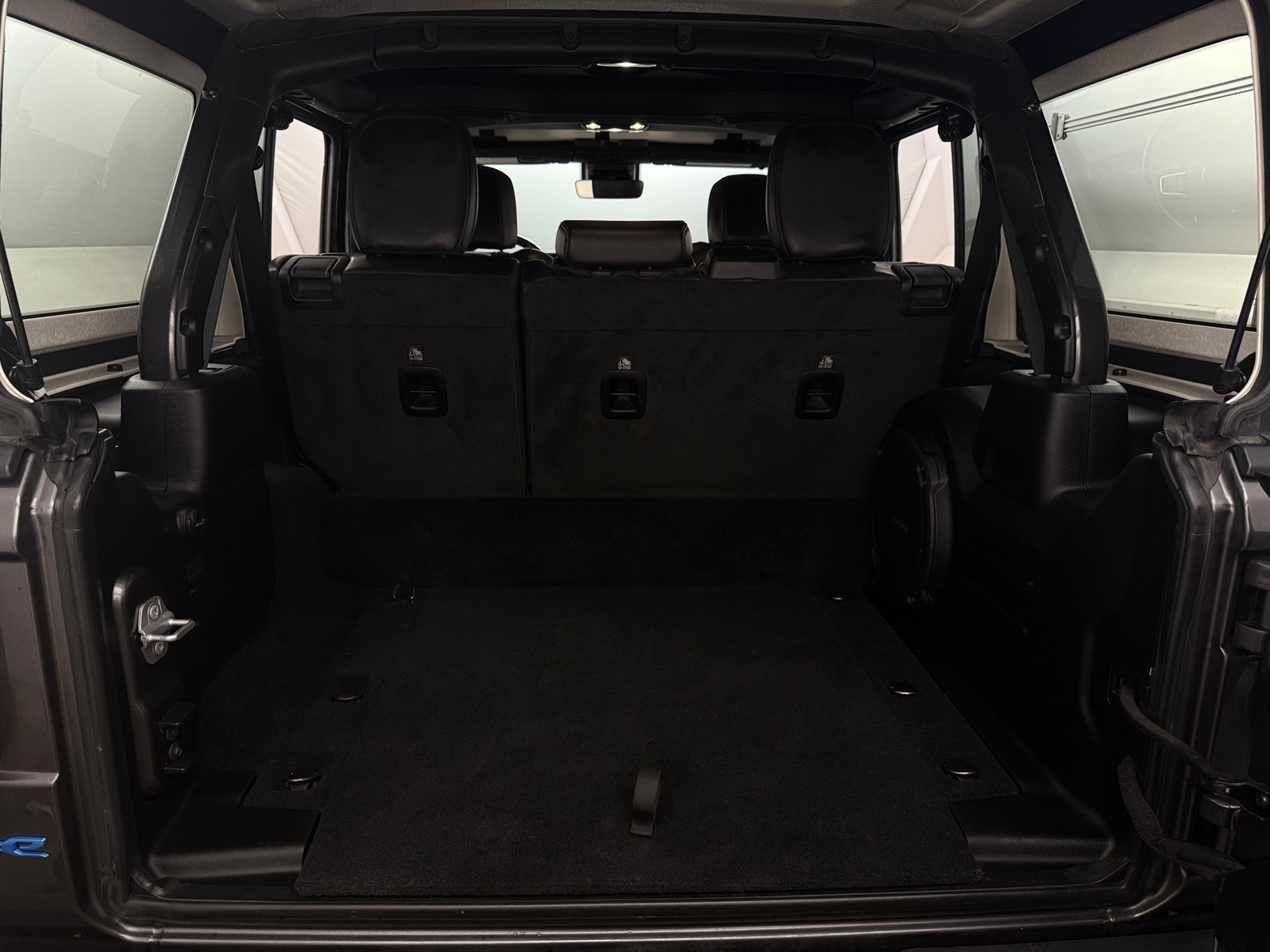 Thumbnail: 2022 Jeep Wrangler - 6