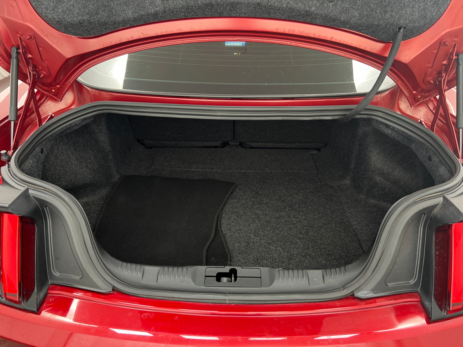 Thumbnail: 2017 Ford Mustang - 5