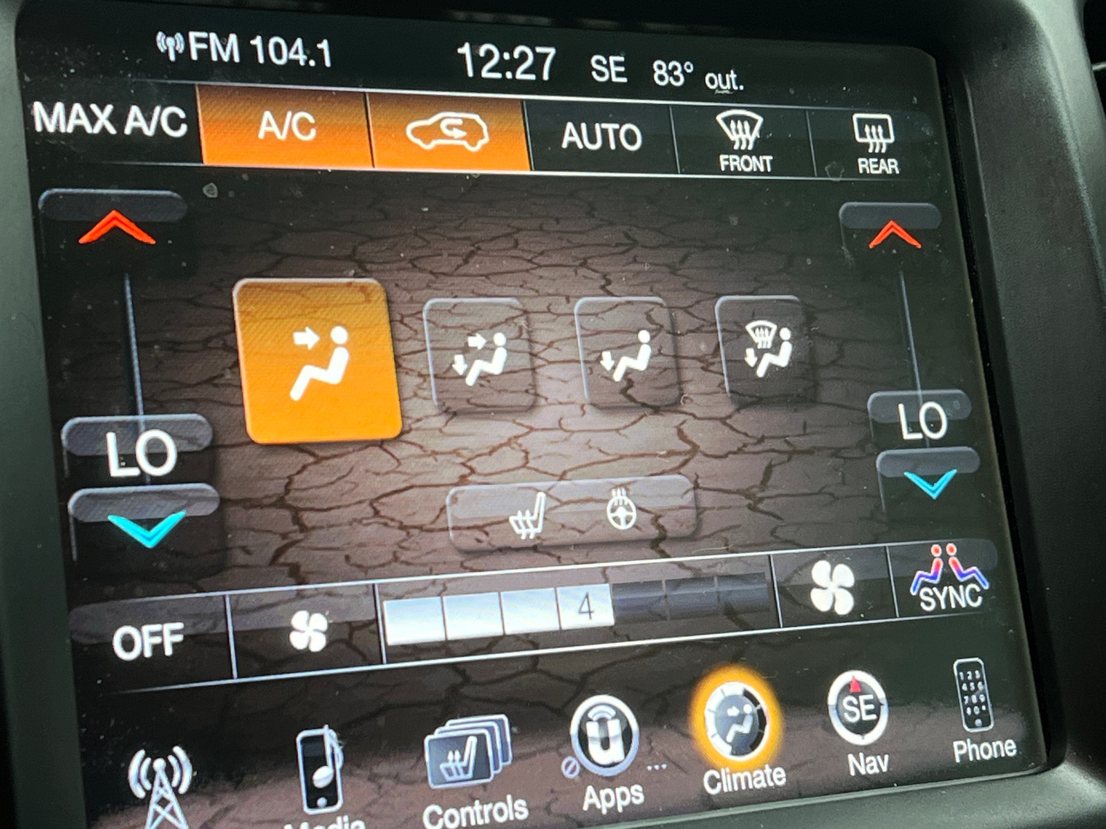 Thumbnail: 2018 Jeep Cherokee - 3
