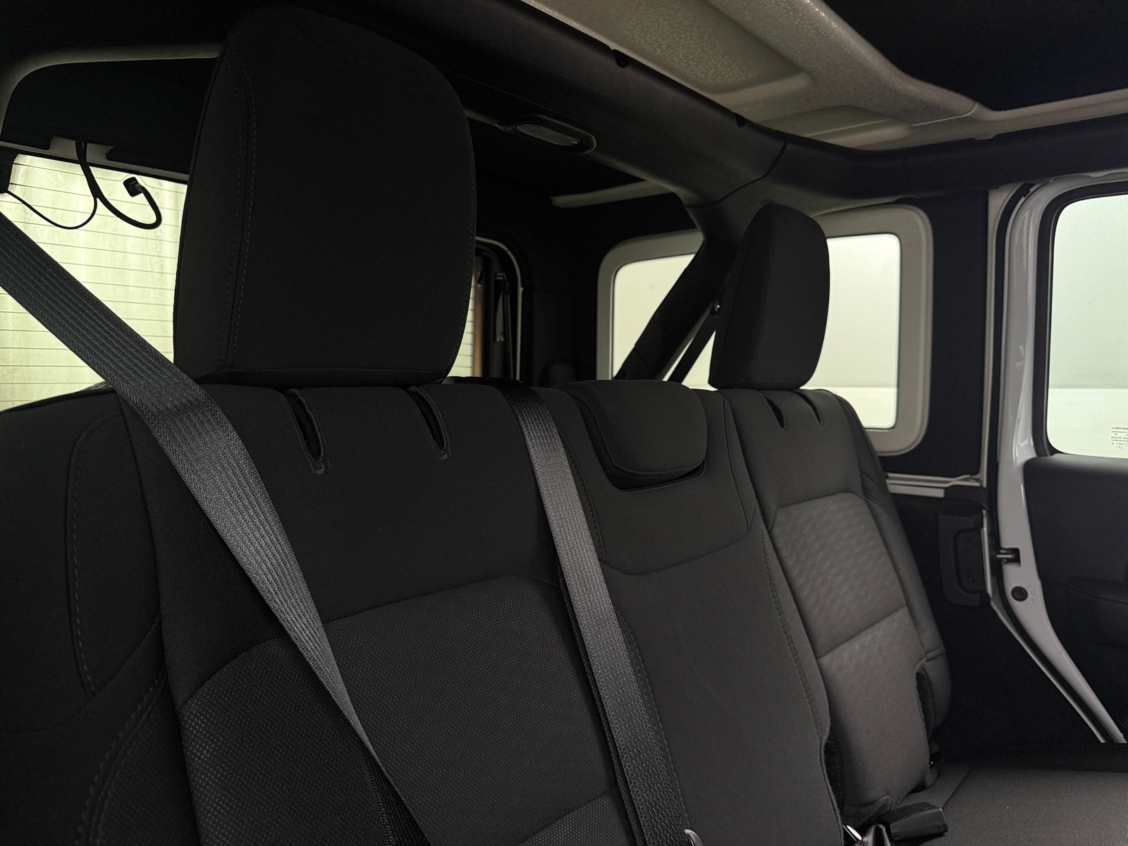 Thumbnail: 2020 Jeep Wrangler - 6