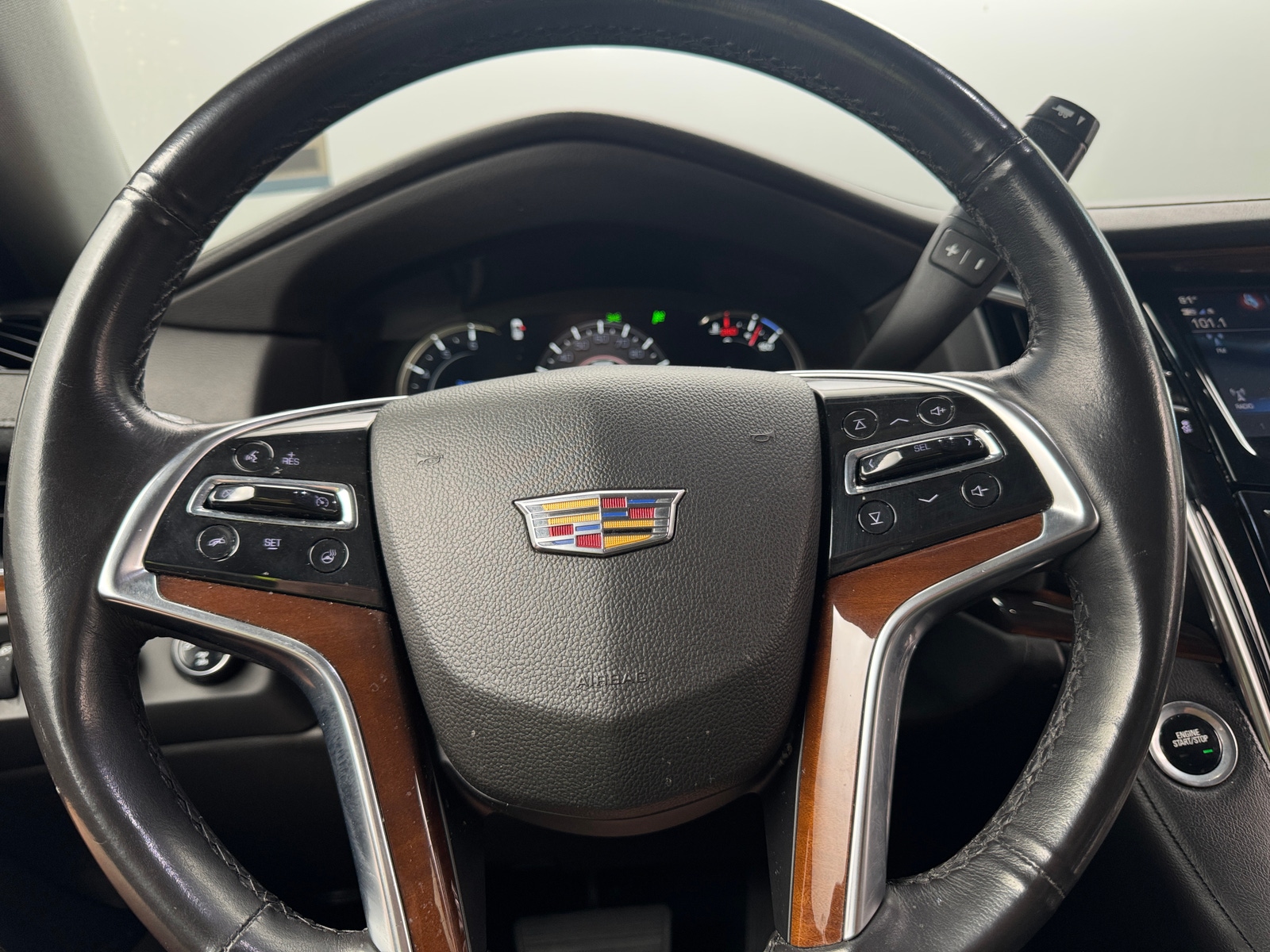 Thumbnail: 2018 Cadillac Escalade - 4
