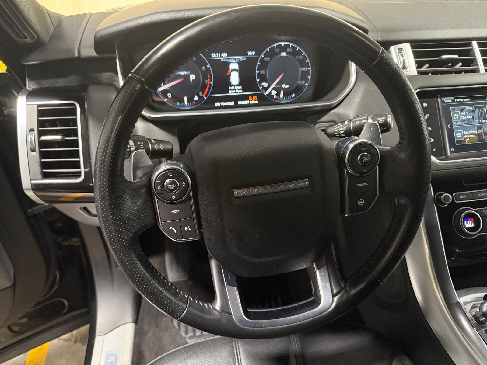 Thumbnail: 2016 Land Rover Range Rover Sport - 4
