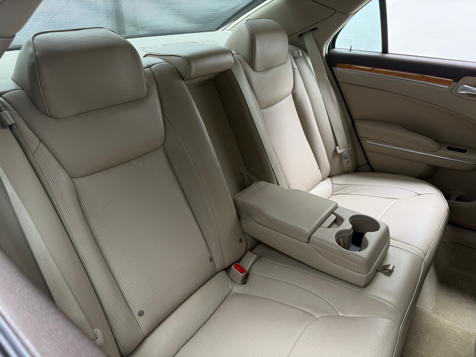 Thumbnail: 2014 Chrysler 300 - 6