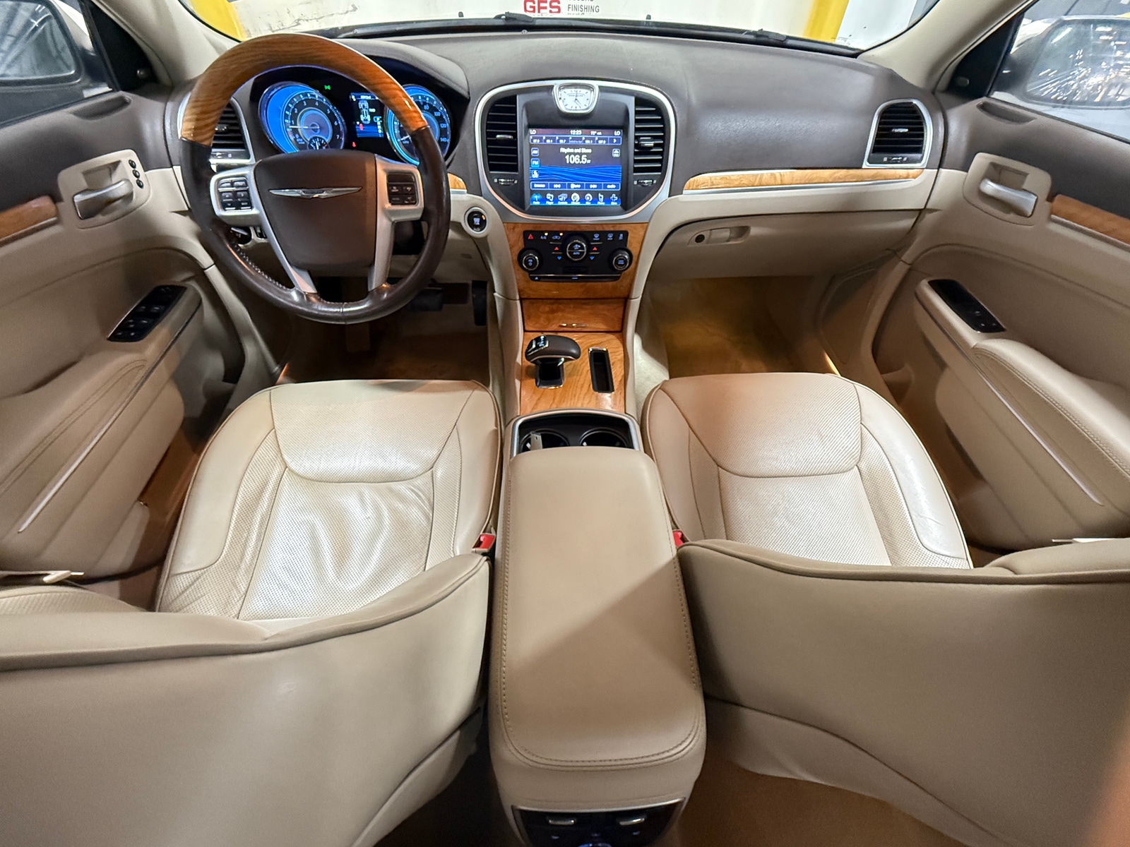 Thumbnail: 2014 Chrysler 300 - 3