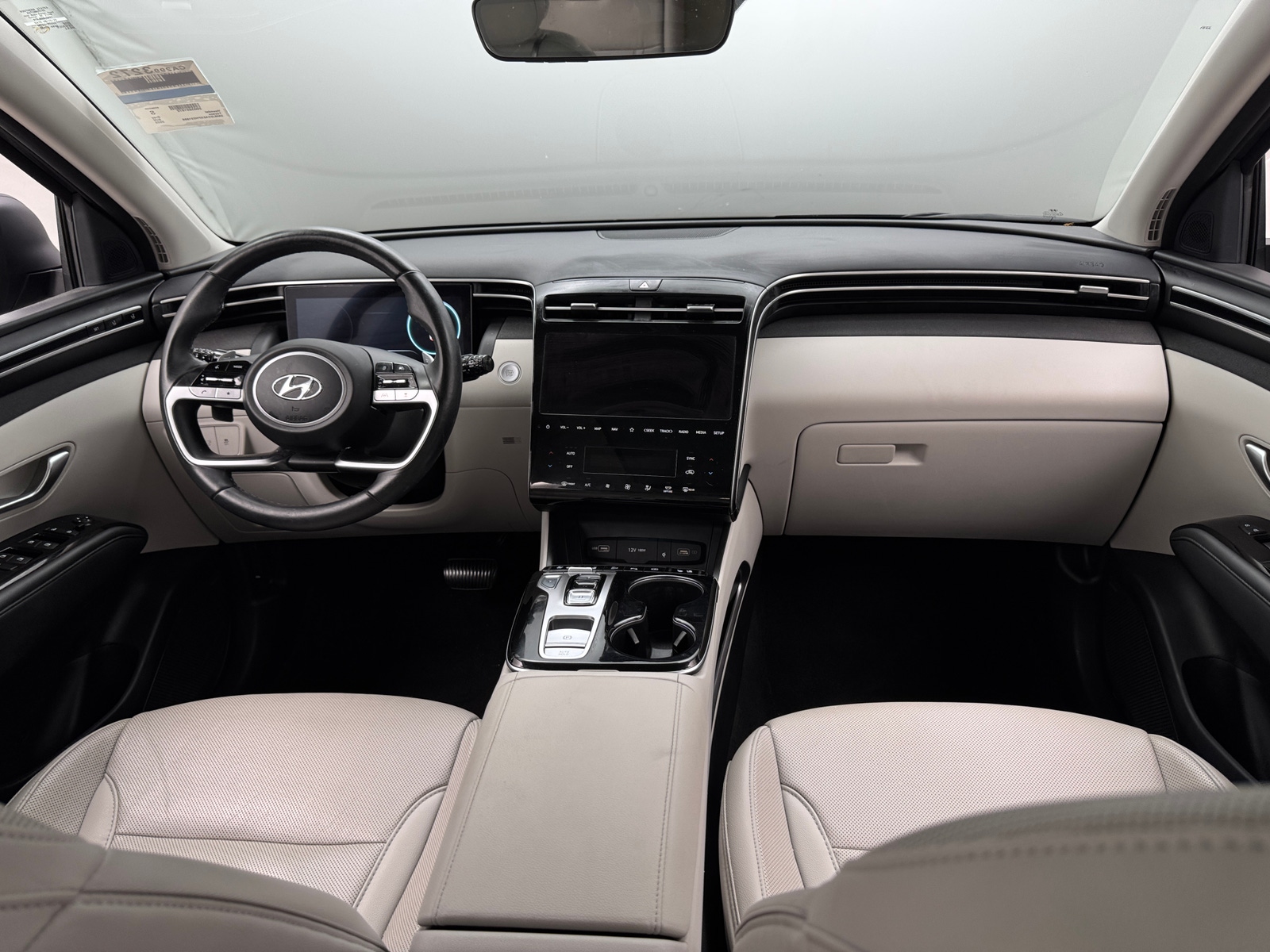 Thumbnail: 2023 Hyundai Tucson - 3