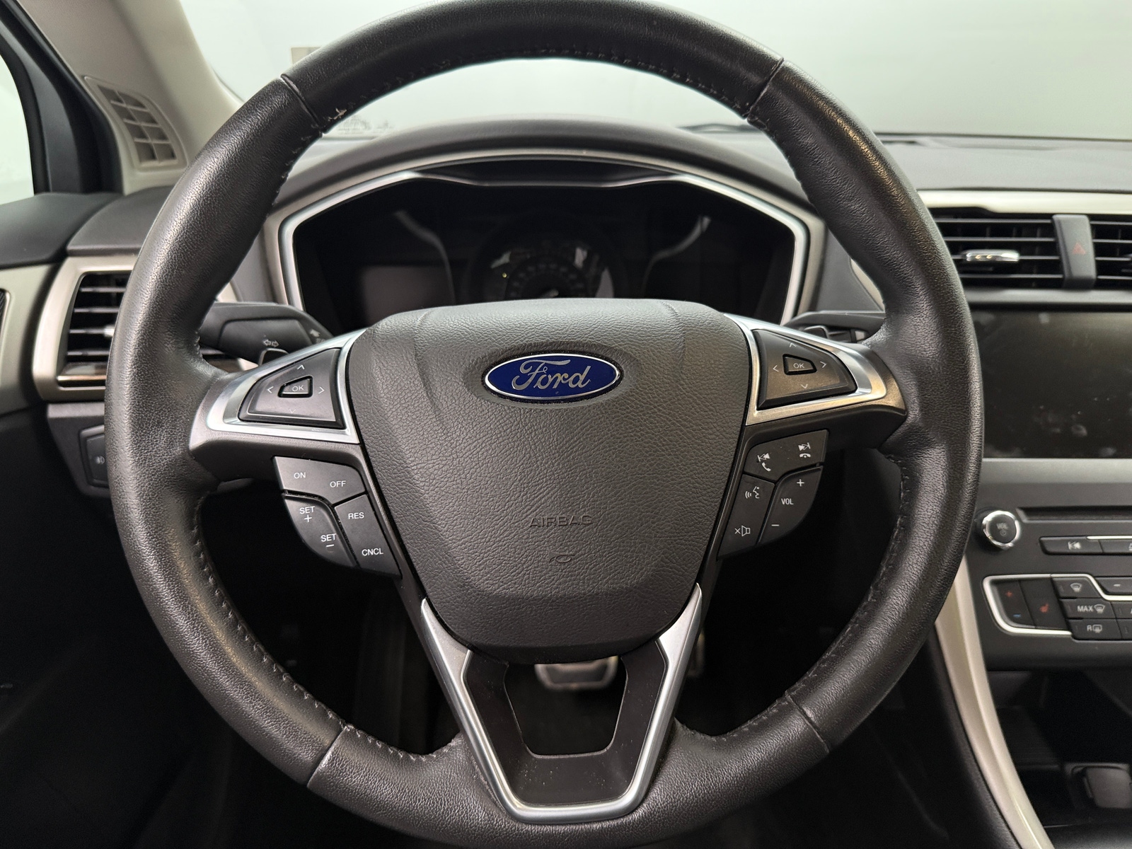 Thumbnail: 2016 Ford Fusion - 4