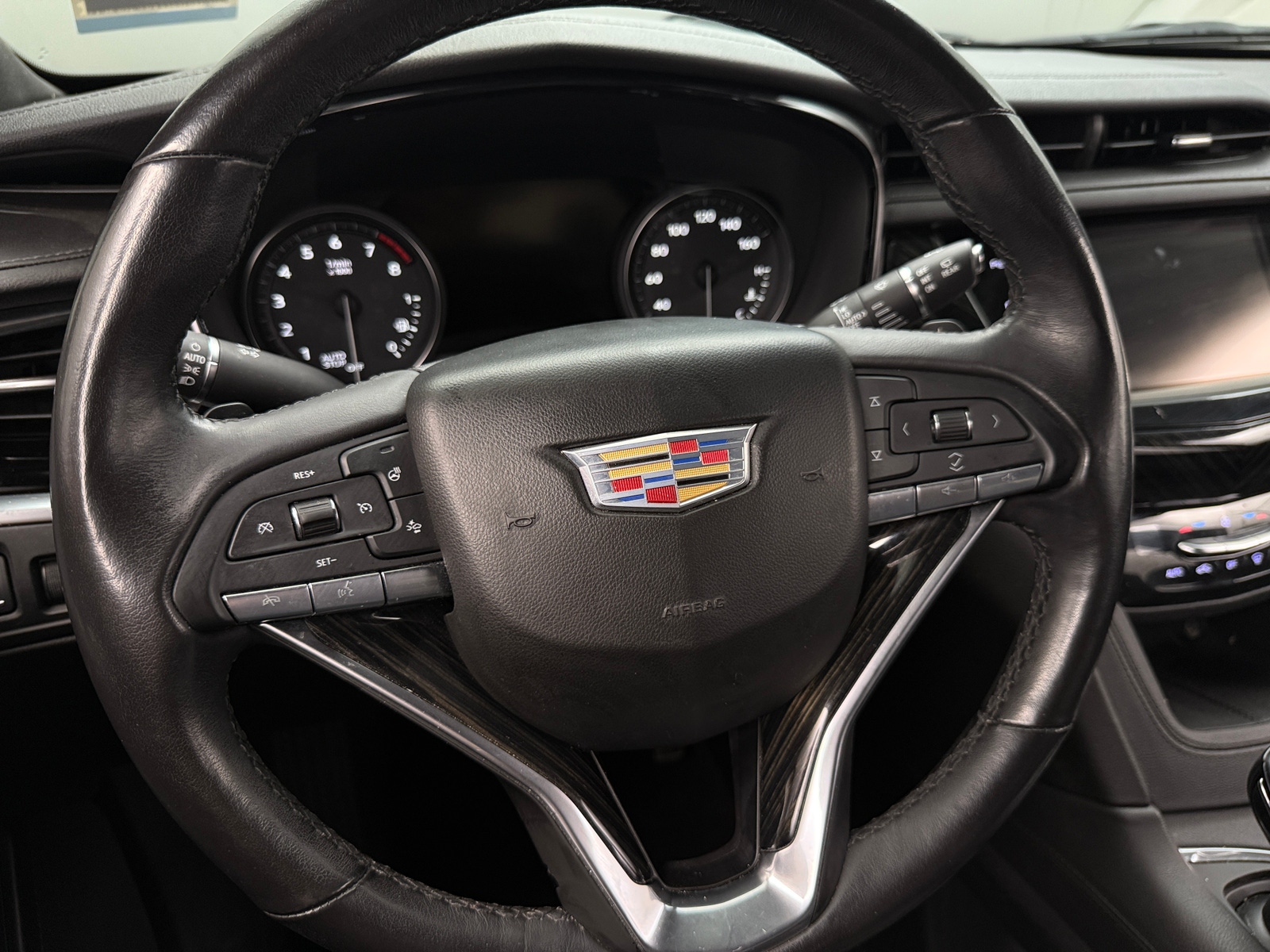 Thumbnail: 2020 Cadillac XT6 - 4