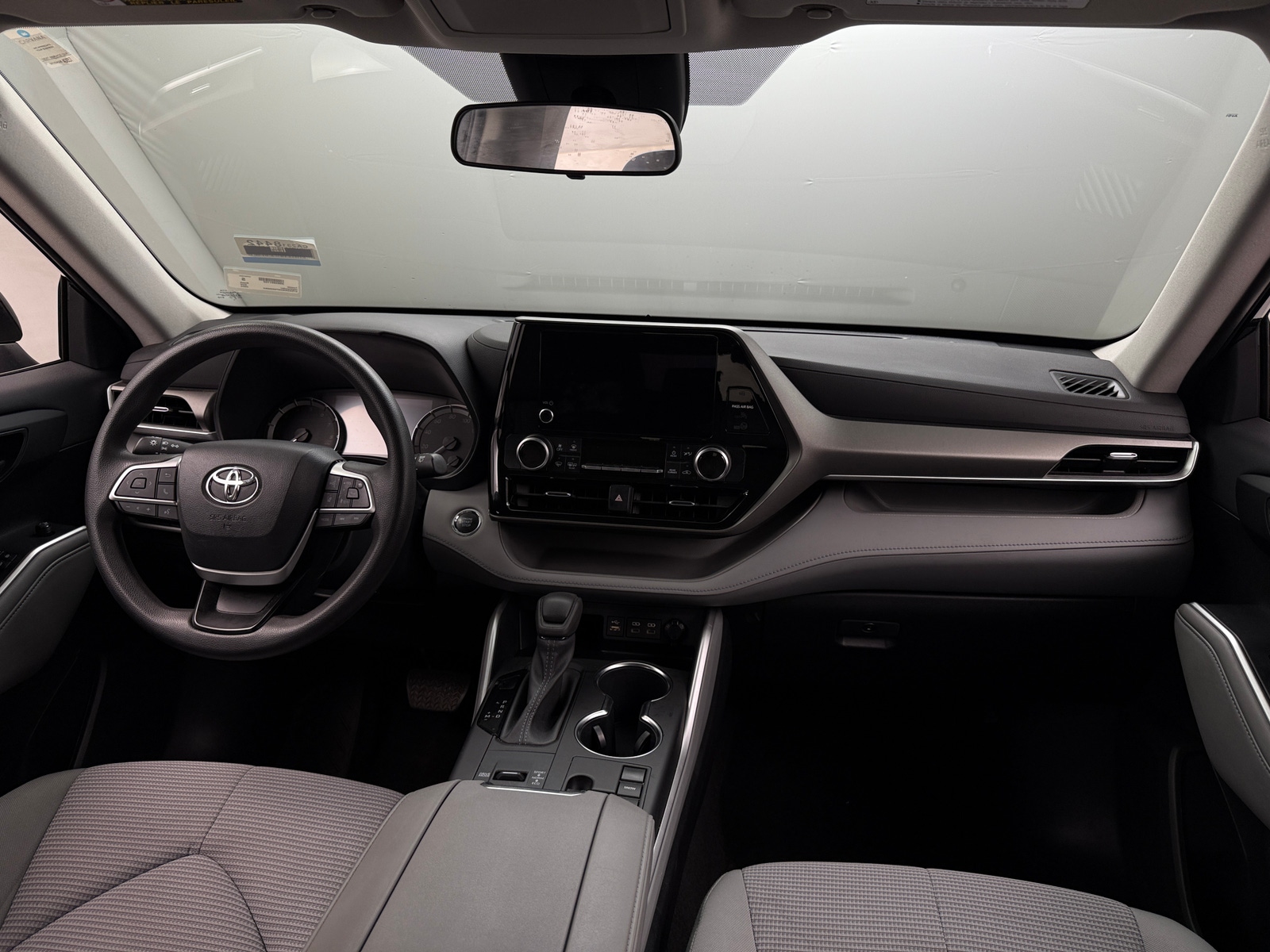 Thumbnail: 2023 Toyota Highlander - 3