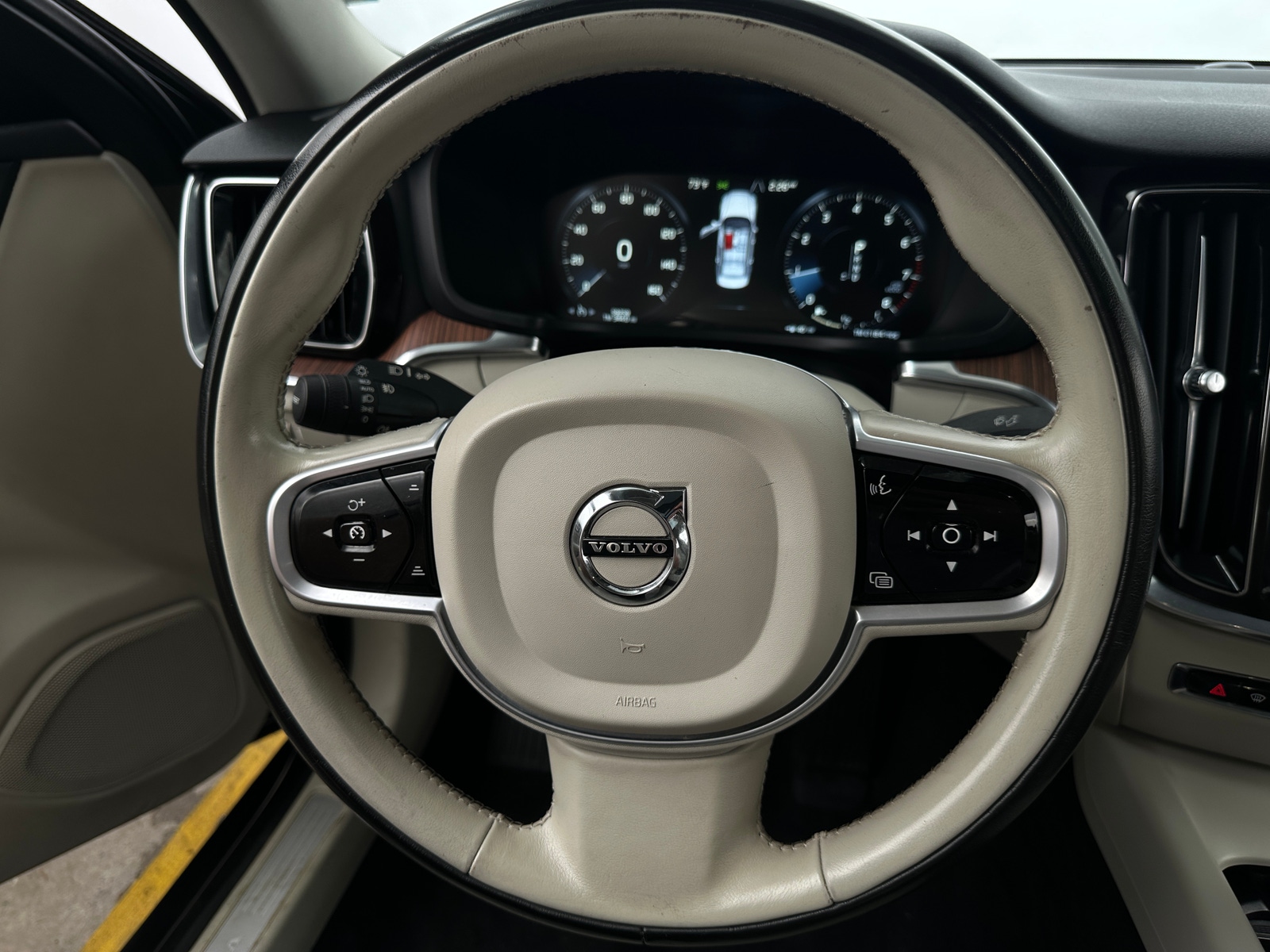 Thumbnail: 2021 Volvo S60 - 4
