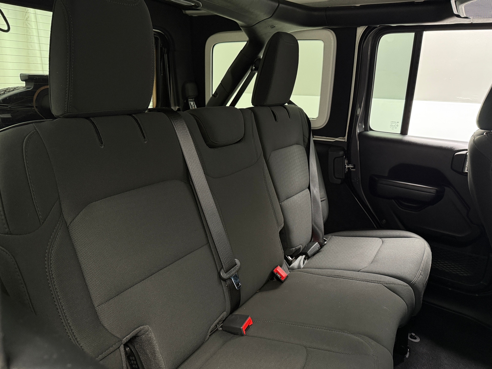 Thumbnail: 2021 Jeep Wrangler - 6