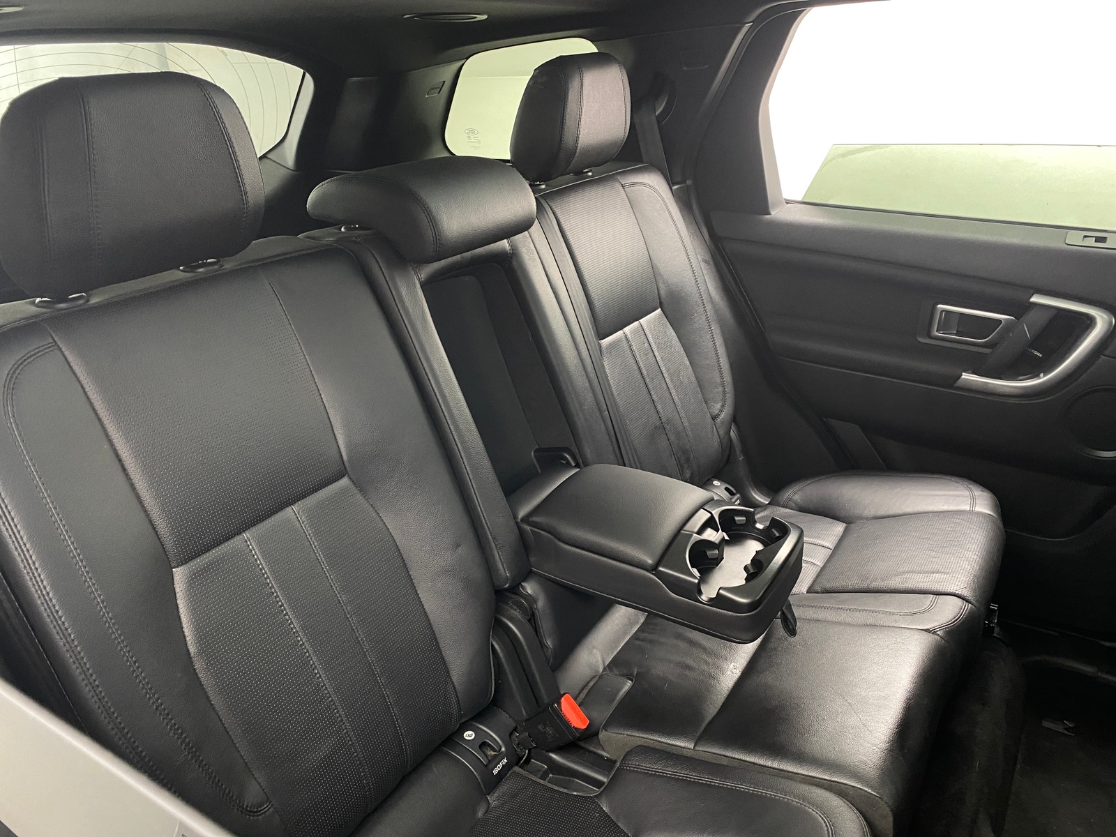 Thumbnail: 2017 Land Rover Discovery Sport - 5