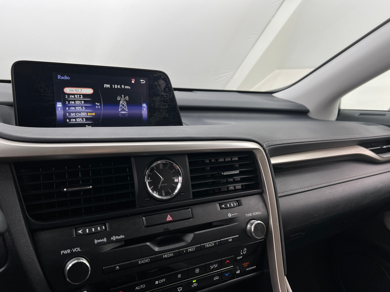 Thumbnail: 2017 Lexus RX - 4