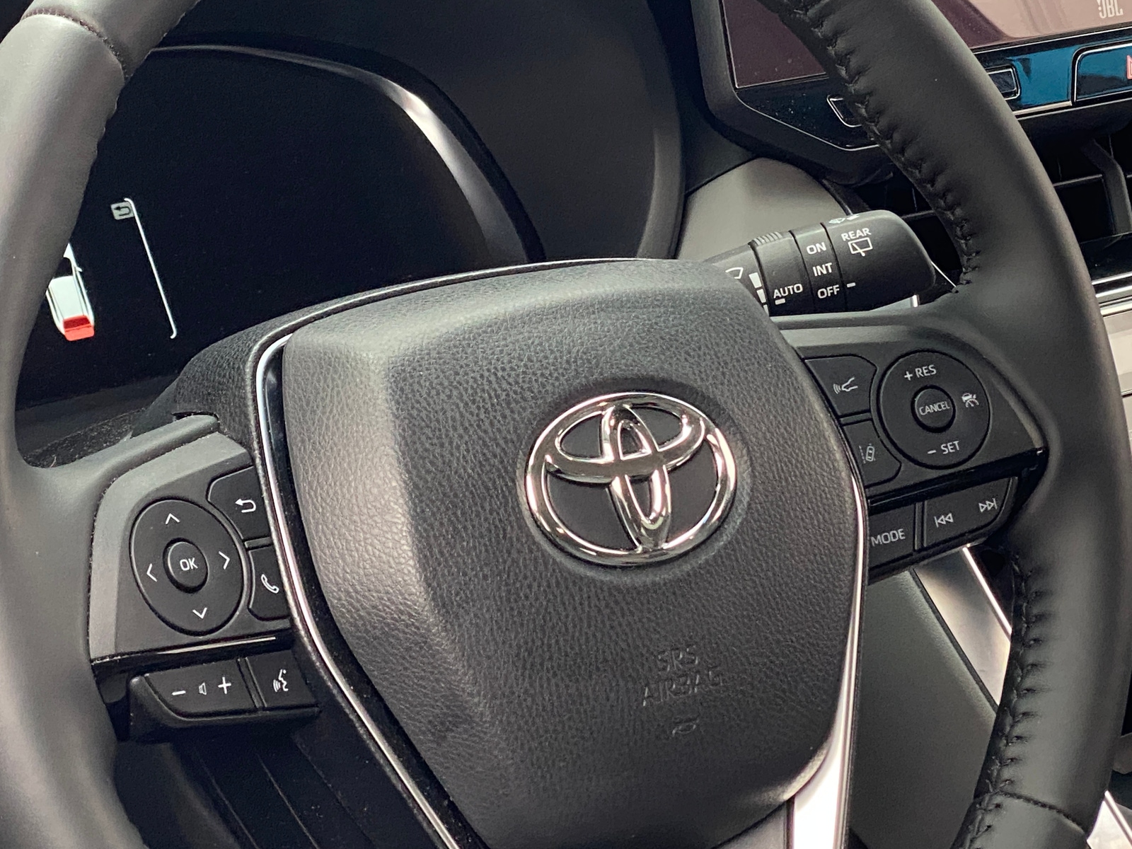 Thumbnail: 2024 Toyota Venza - 4