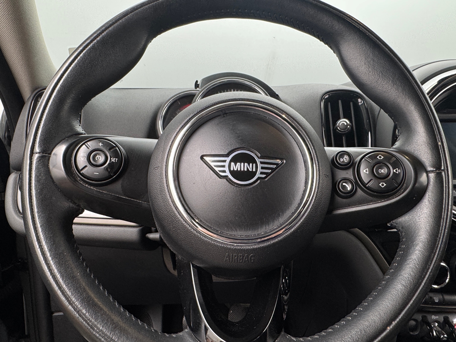 Thumbnail: 2019 MINI Cooper Countryman - 4