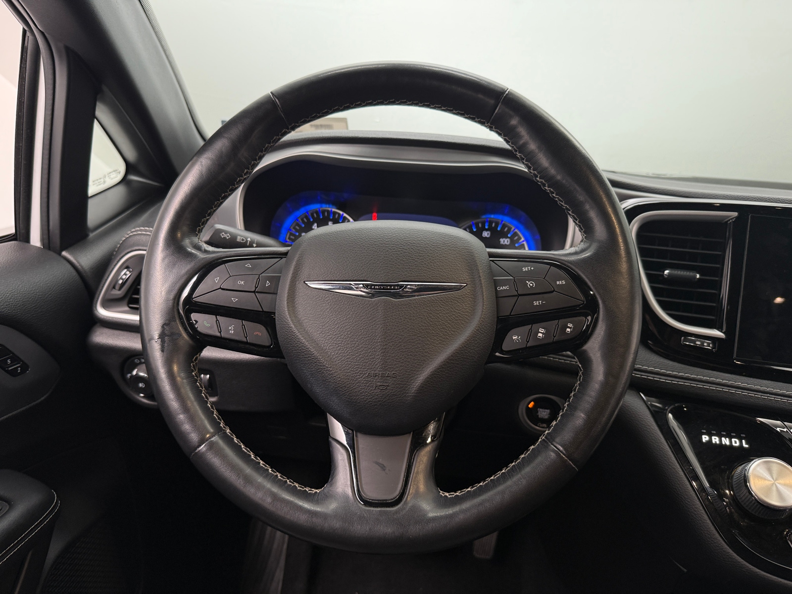 Thumbnail: 2021 Chrysler Pacifica - 4