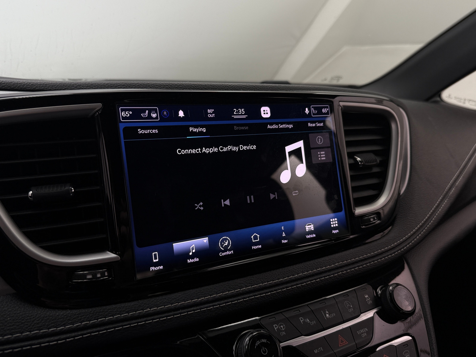Thumbnail: 2021 Chrysler Pacifica - 3