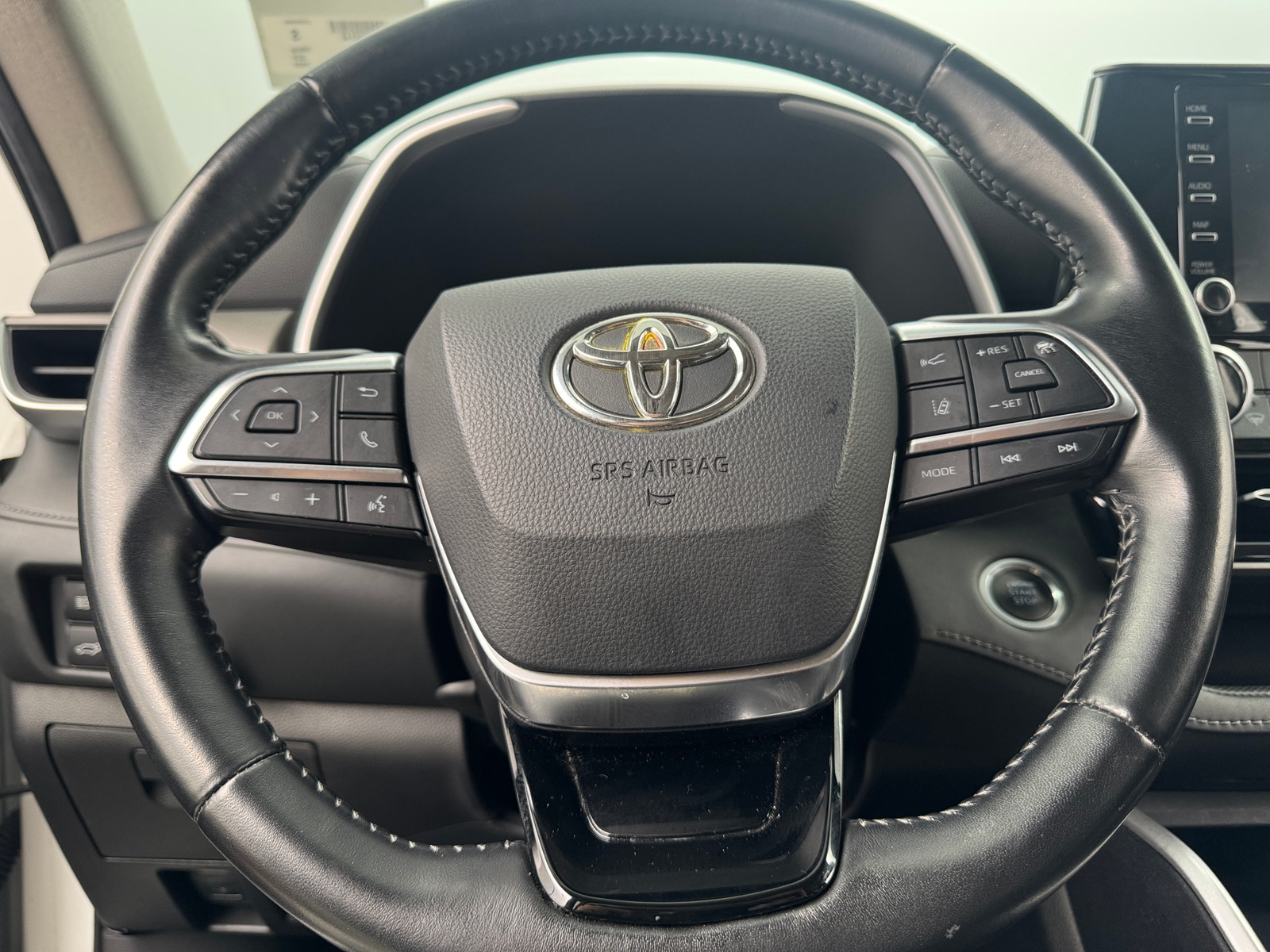 Thumbnail: 2020 Toyota Highlander - 4