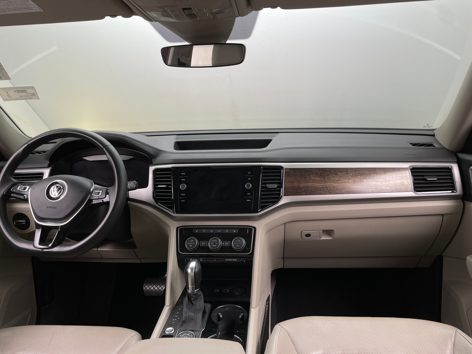 Thumbnail: 2019 Volkswagen Atlas - 2