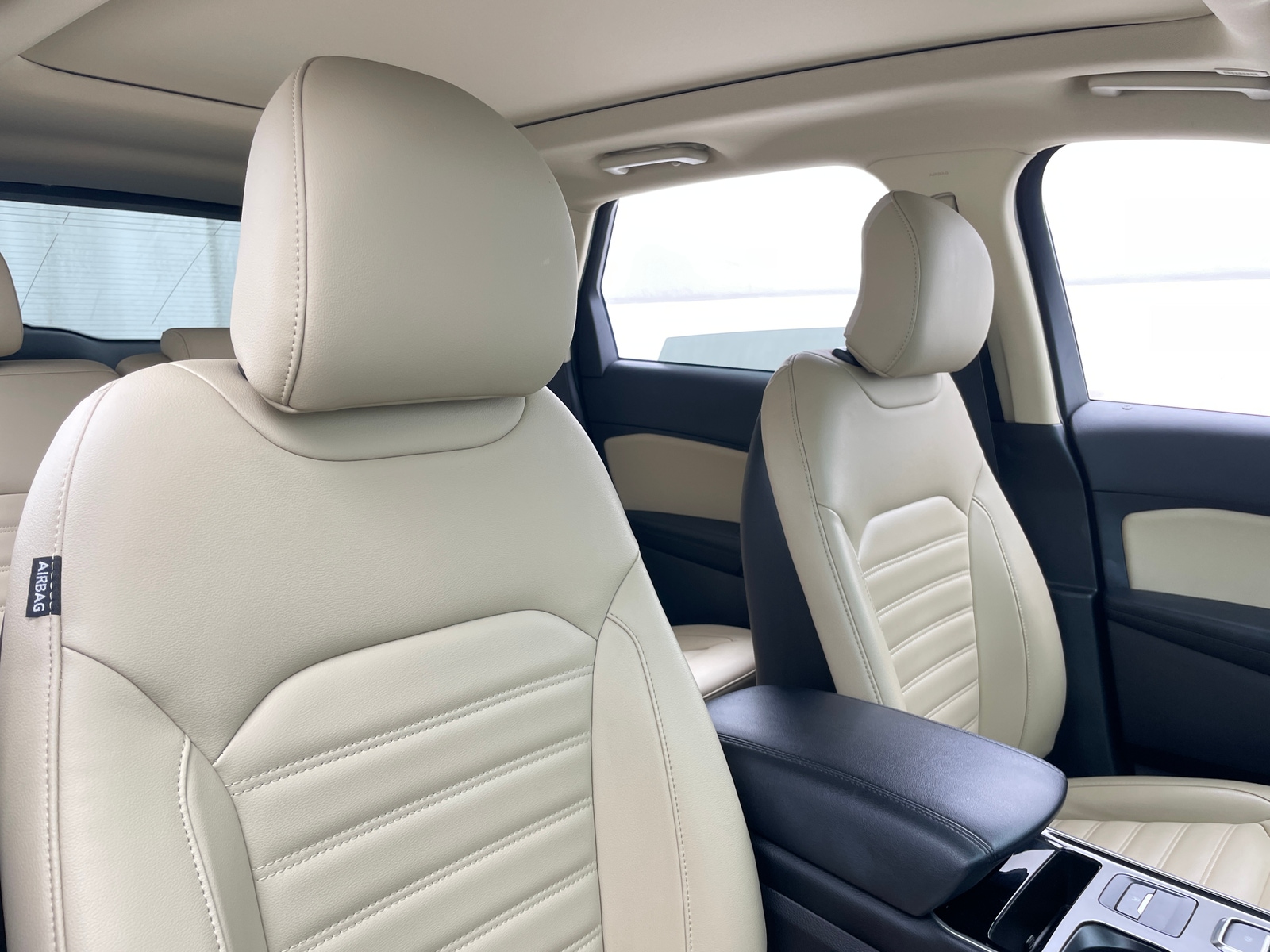 Thumbnail: 2019 Ford Edge - 2