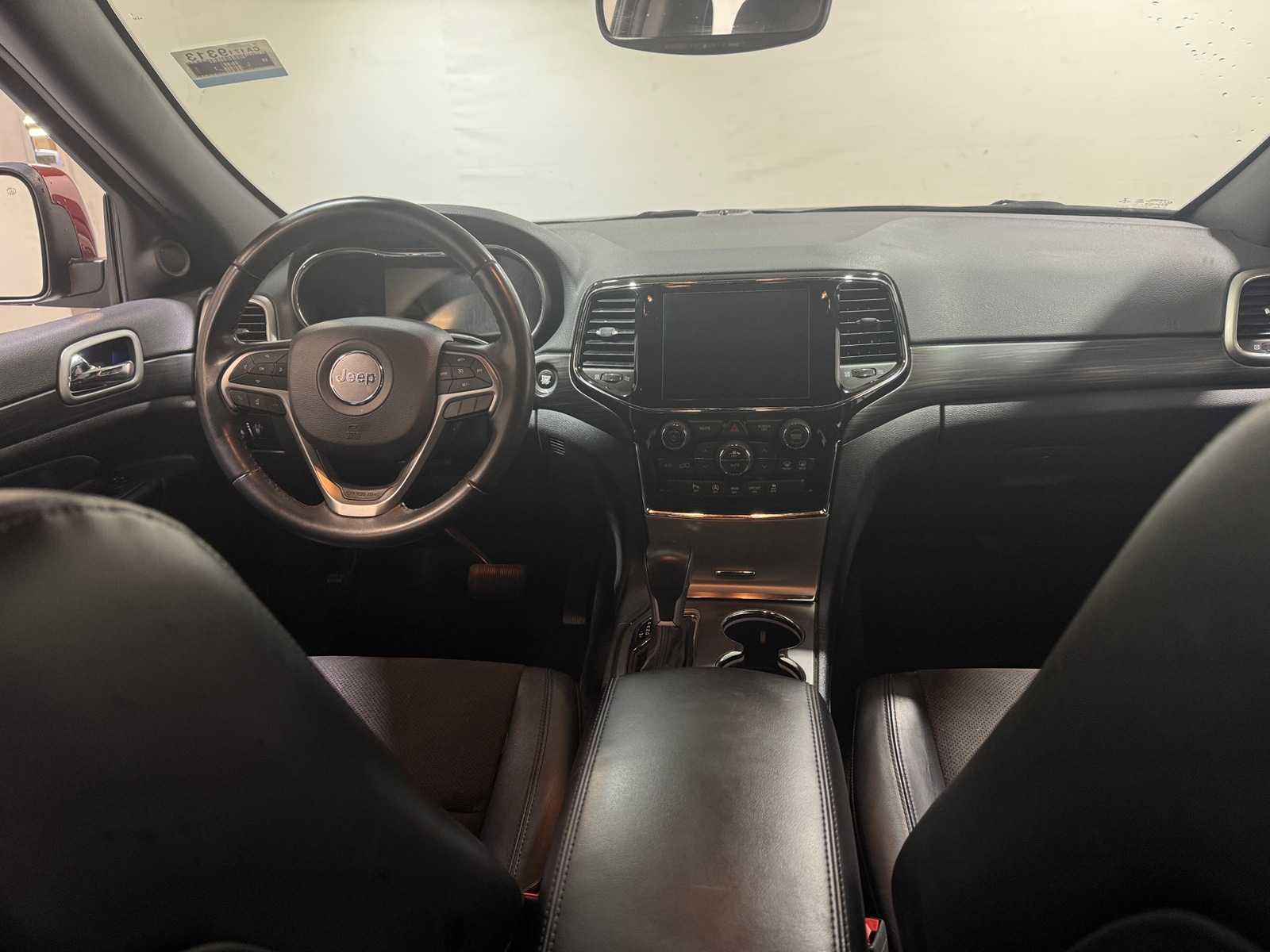 Thumbnail: 2020 Jeep Grand Cherokee - 3