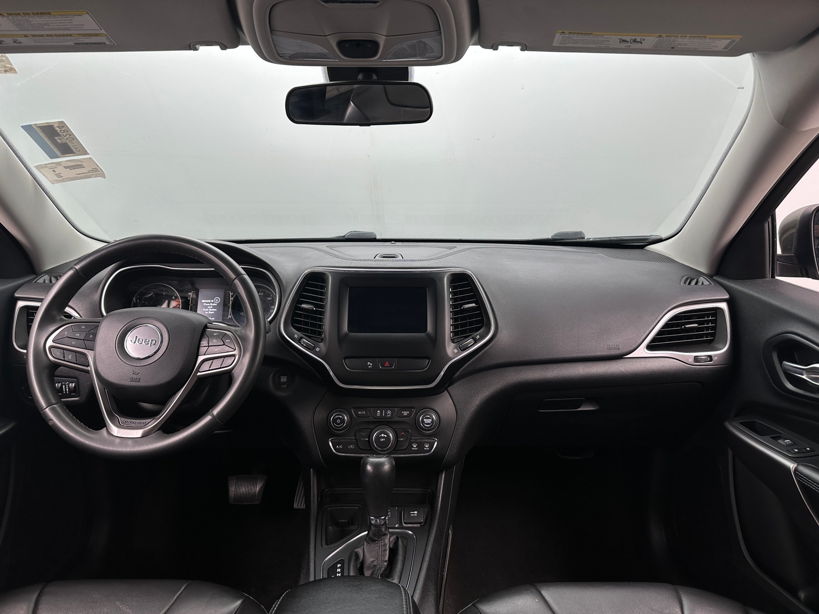 Thumbnail: 2020 Jeep Cherokee - 3