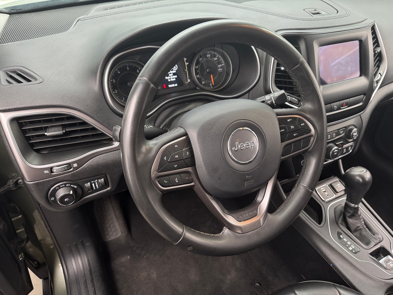 Thumbnail: 2020 Jeep Cherokee - 5