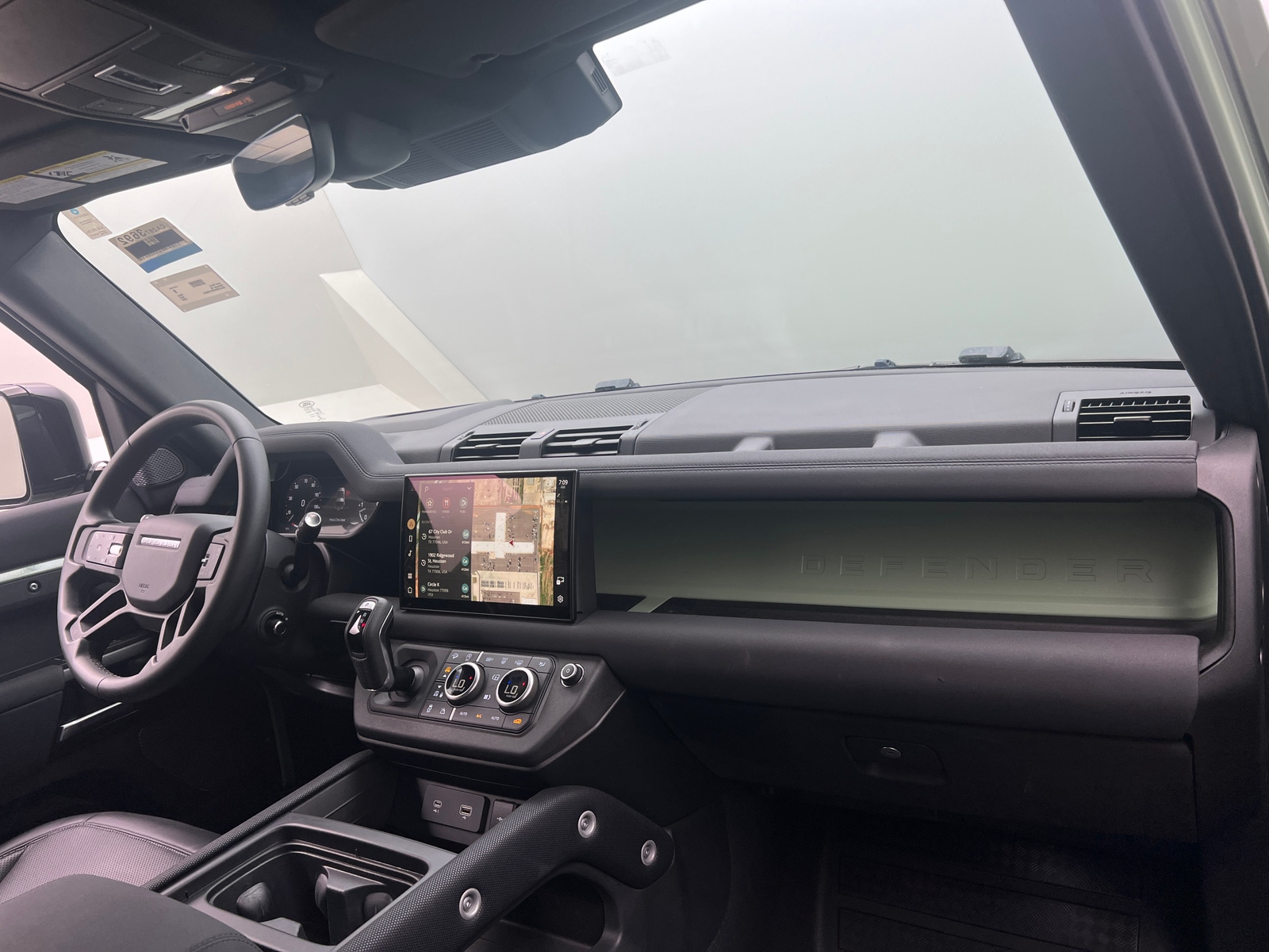 Thumbnail: 2023 Land Rover Defender - 2