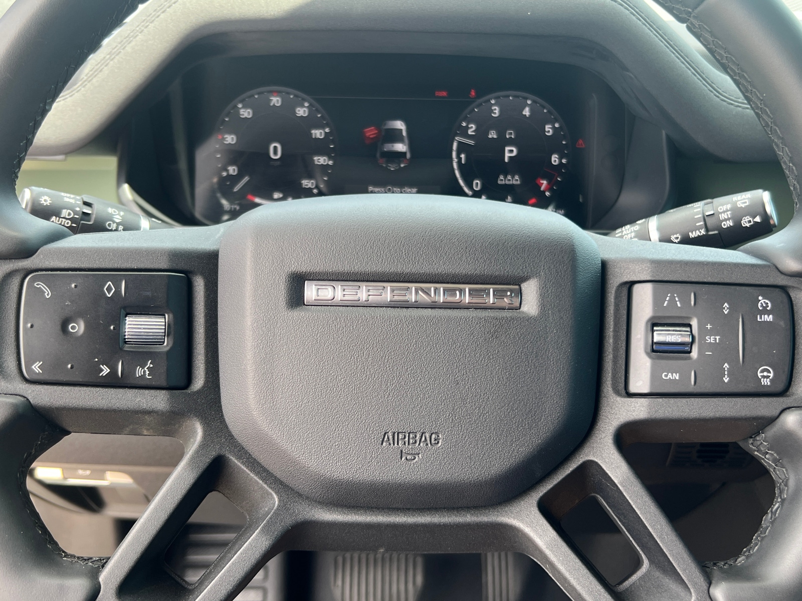 Thumbnail: 2023 Land Rover Defender - 4