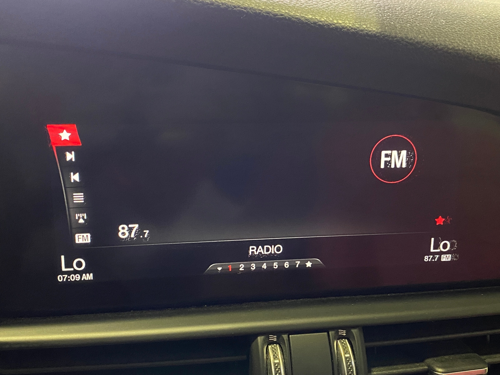 Thumbnail: 2018 Alfa Romeo Giulia - 3