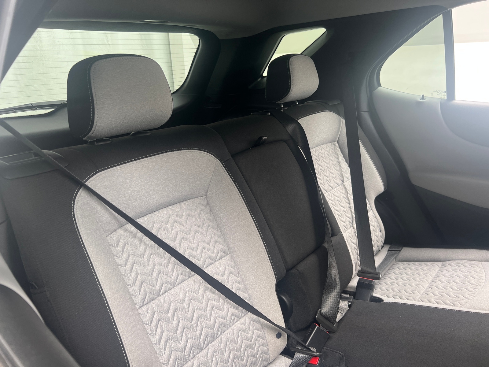 Thumbnail: 2022 Chevrolet Equinox - 6