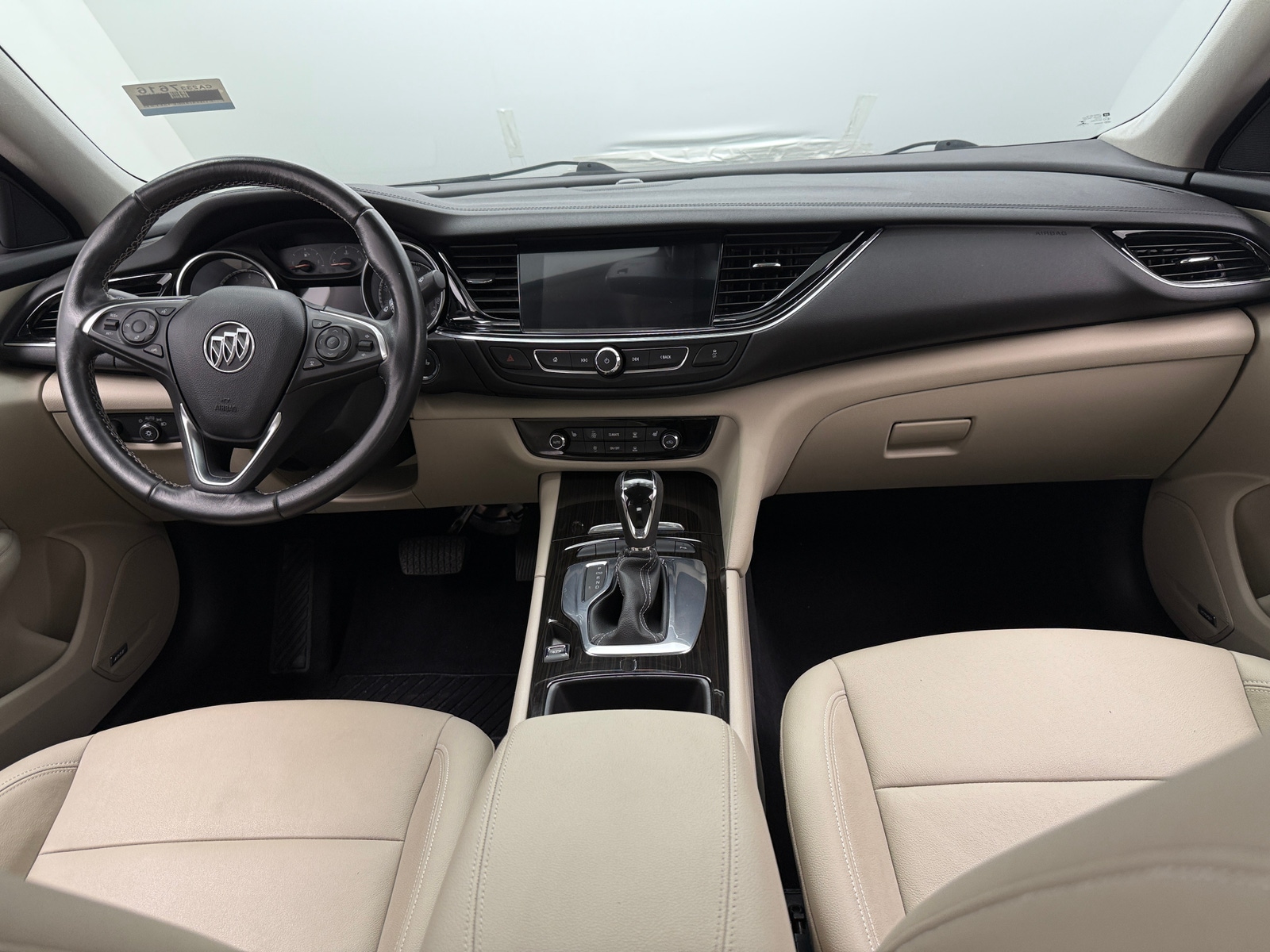 Thumbnail: 2018 Buick Regal - 2