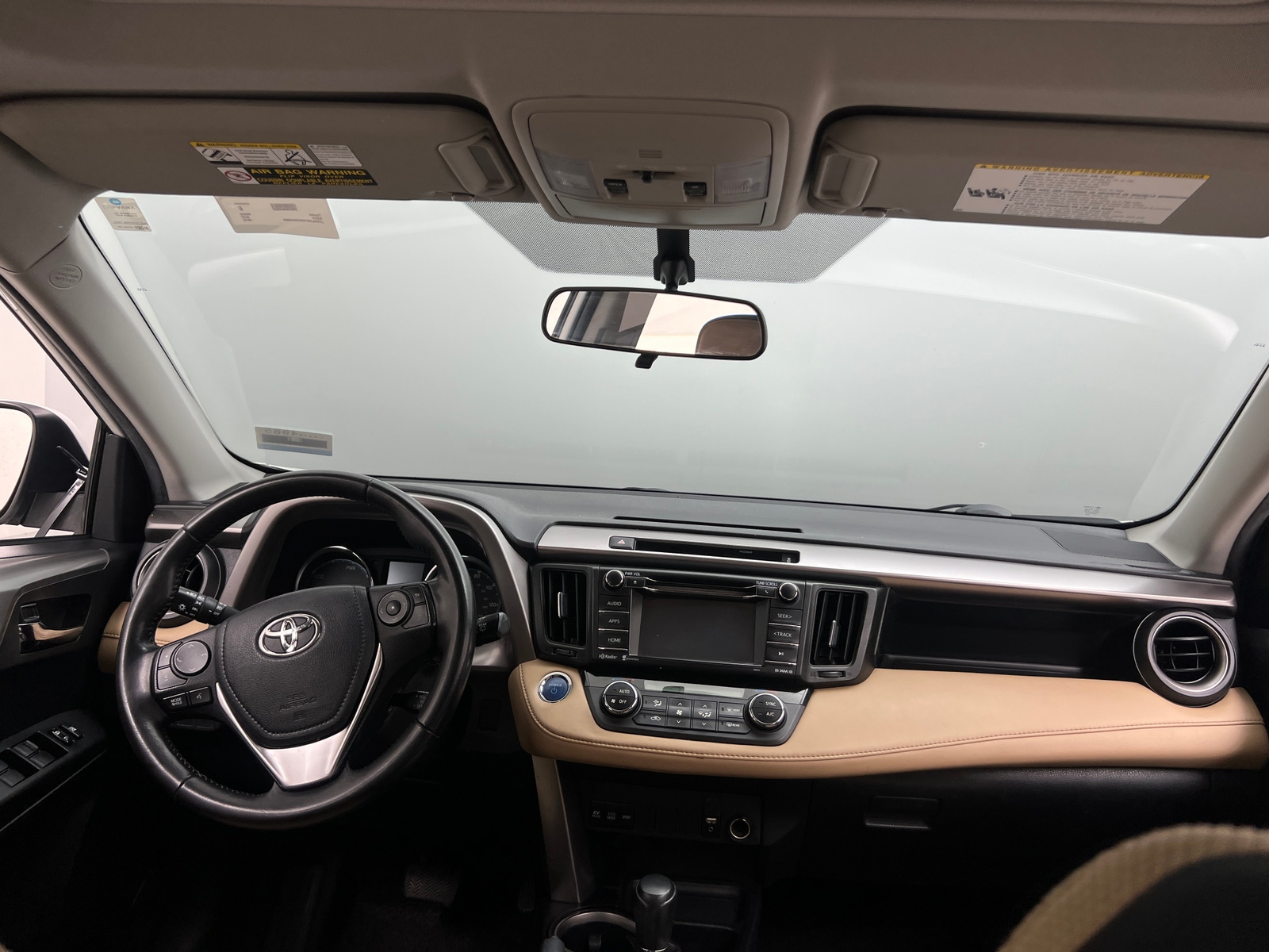 Thumbnail: 2016 Toyota RAV4 - 3
