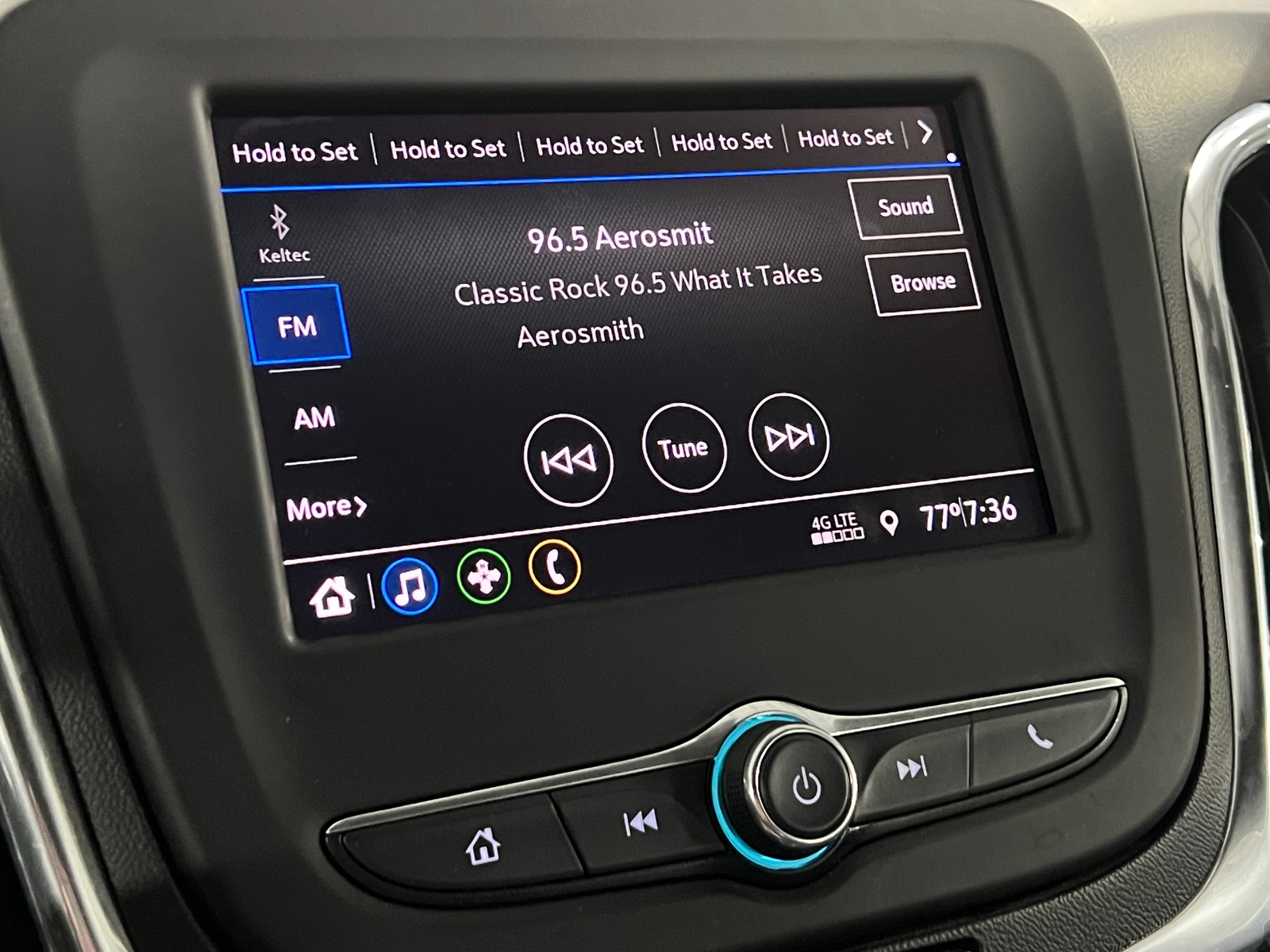 Thumbnail: 2020 Chevrolet Equinox - 4