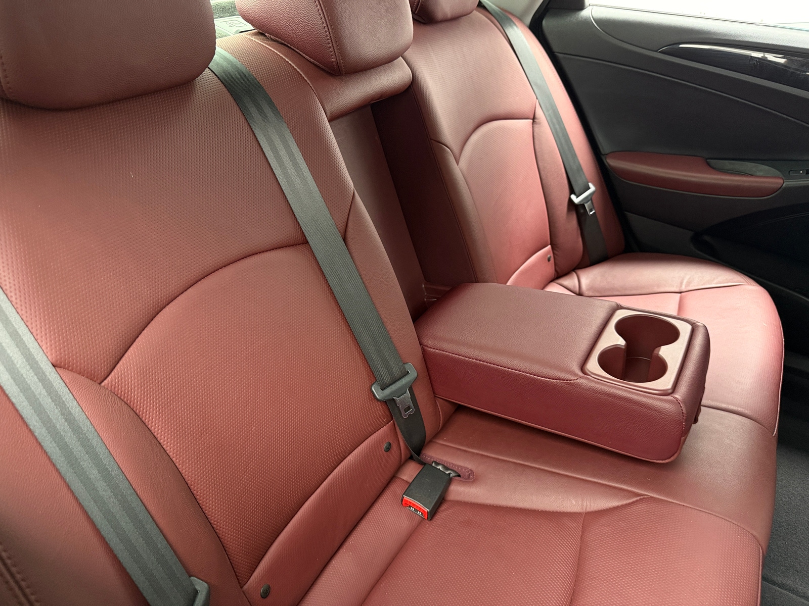 Thumbnail: 2011 Hyundai Sonata - 5