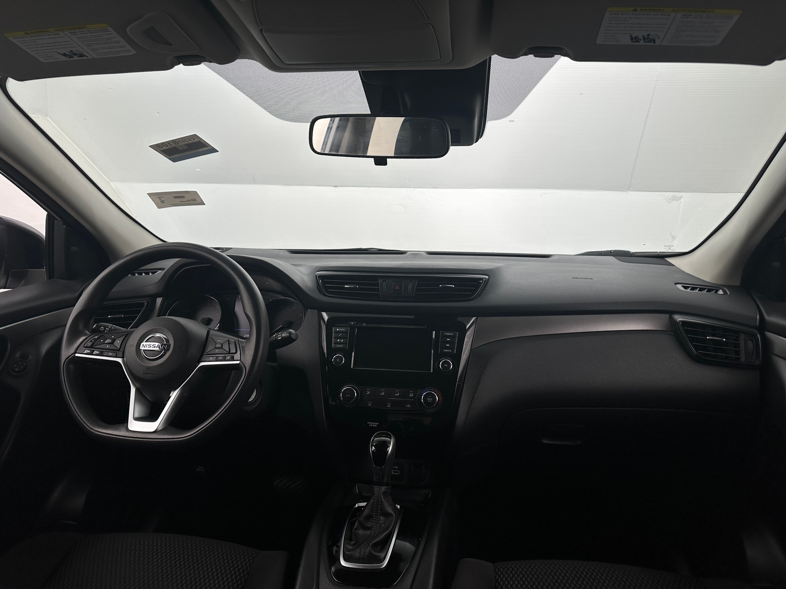 Thumbnail: 2020 Nissan Rogue Sport - 3