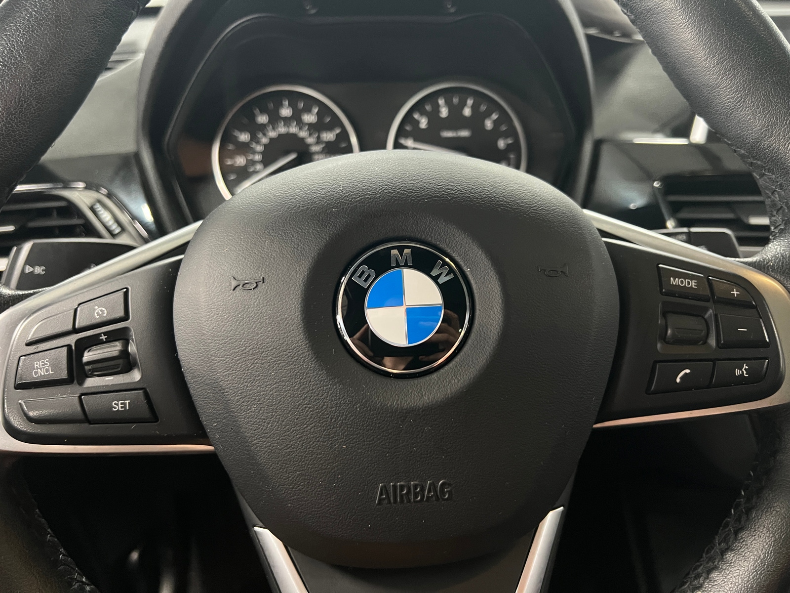 Thumbnail: 2018 BMW X1 - 4