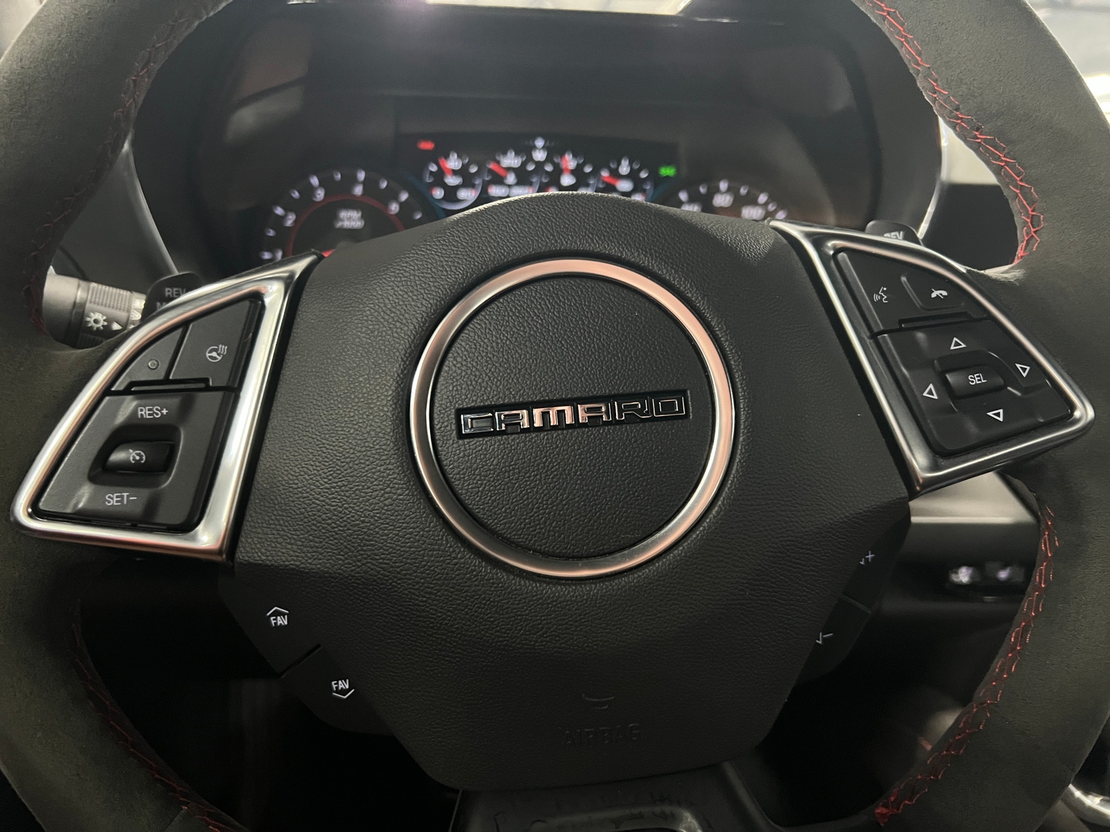 Thumbnail: 2018 Chevrolet Camaro - 5