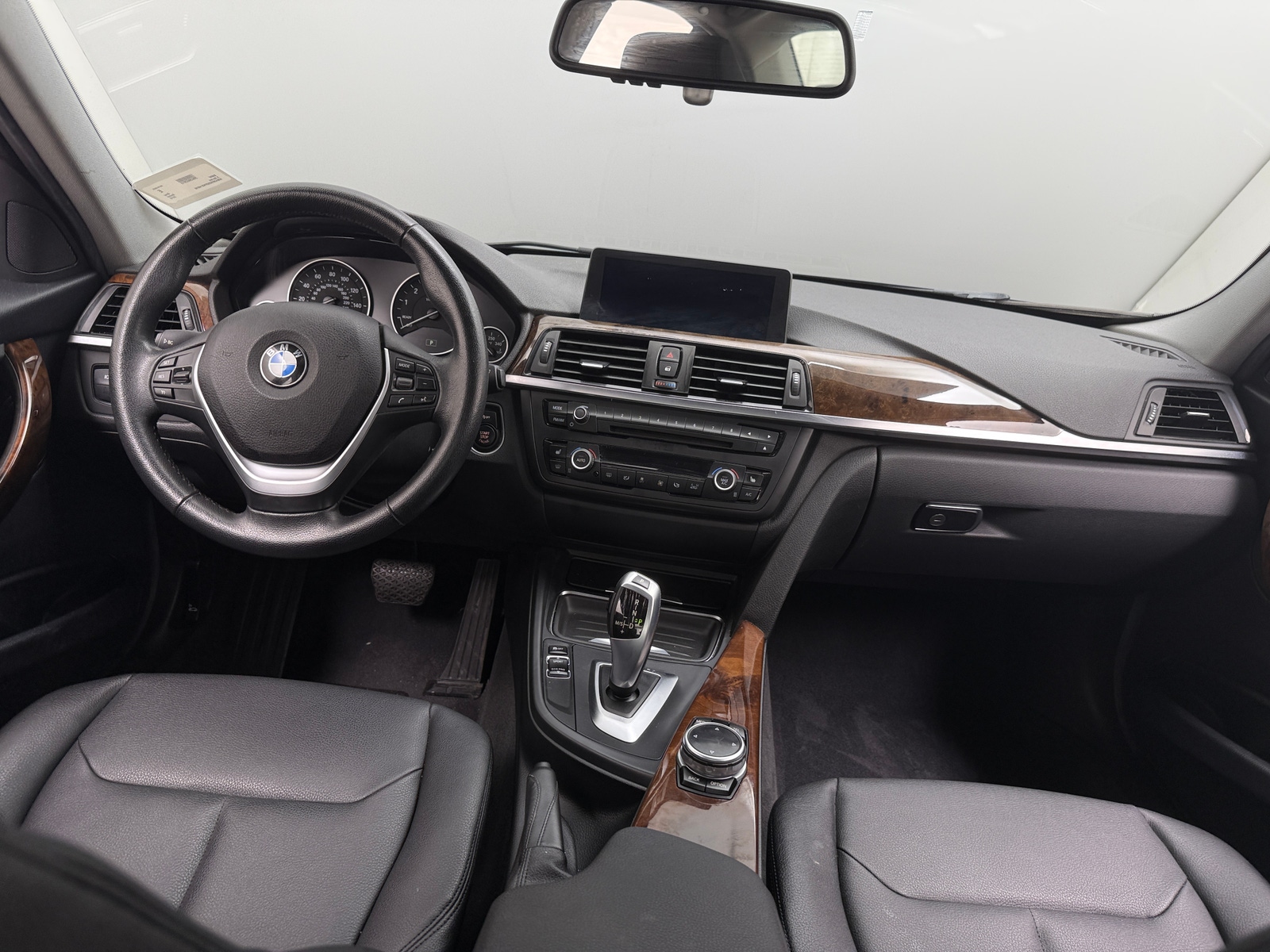 Thumbnail: 2015 BMW 3 Series - 2
