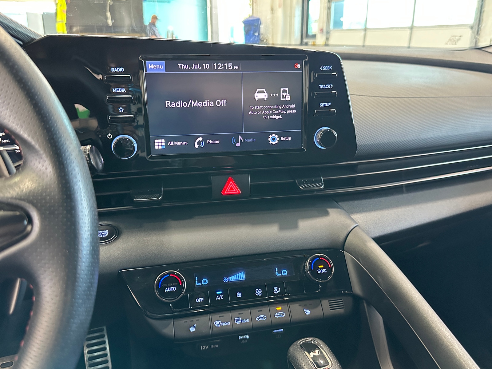 Thumbnail: 2022 Hyundai Elantra - 4