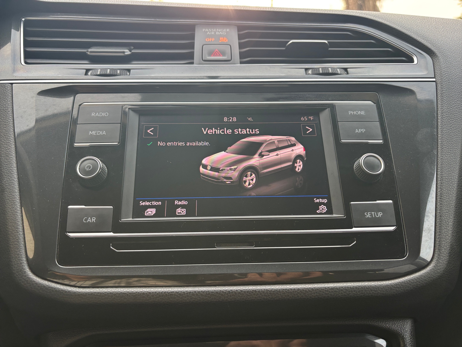 Thumbnail: 2019 Volkswagen Tiguan - 4