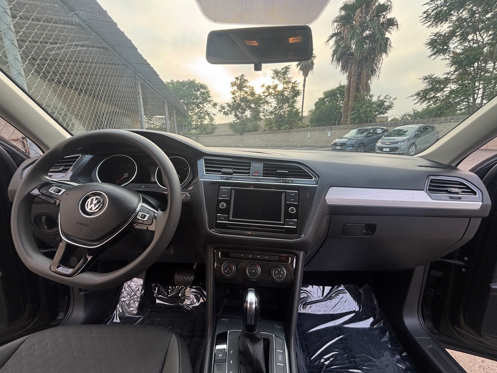 Thumbnail: 2019 Volkswagen Tiguan - 3