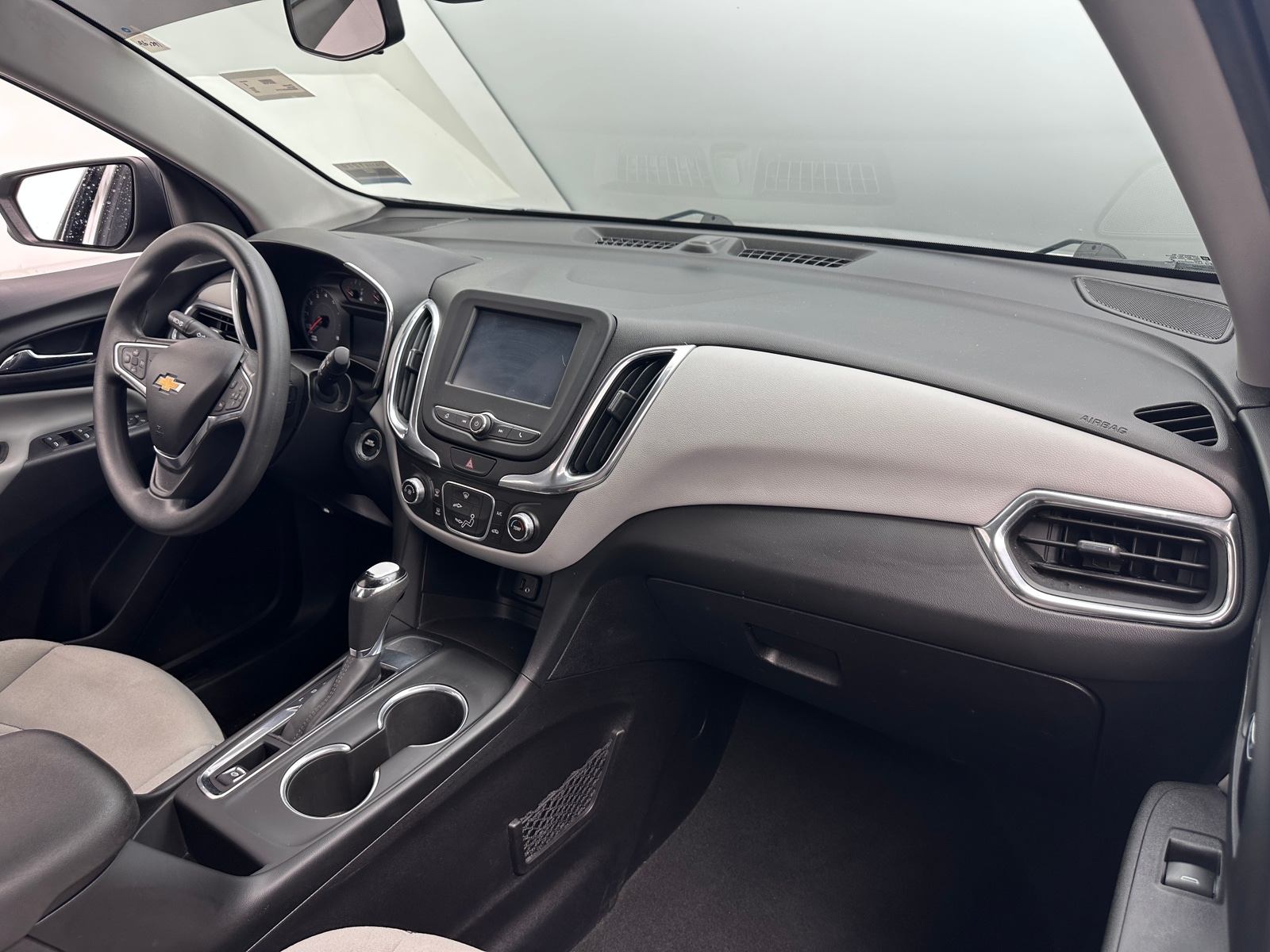 Thumbnail: 2018 Chevrolet Equinox - 3